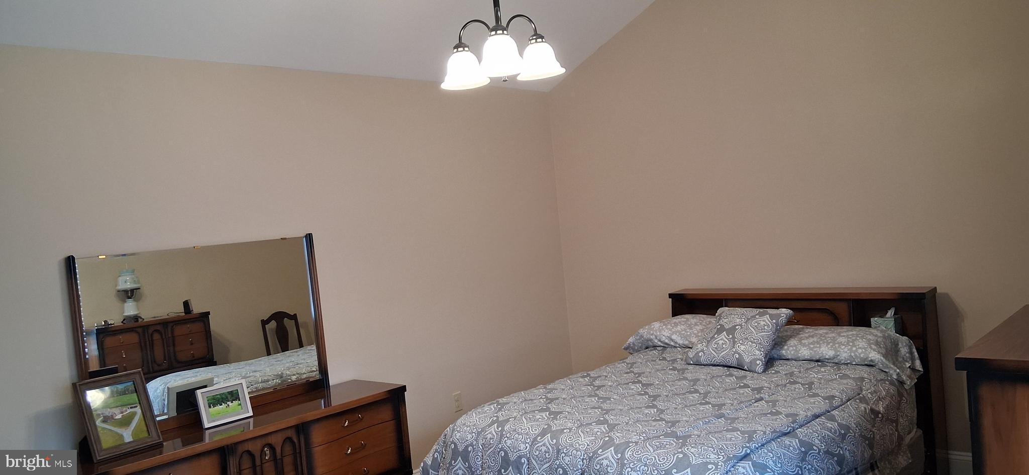 BEDFORD - Residential