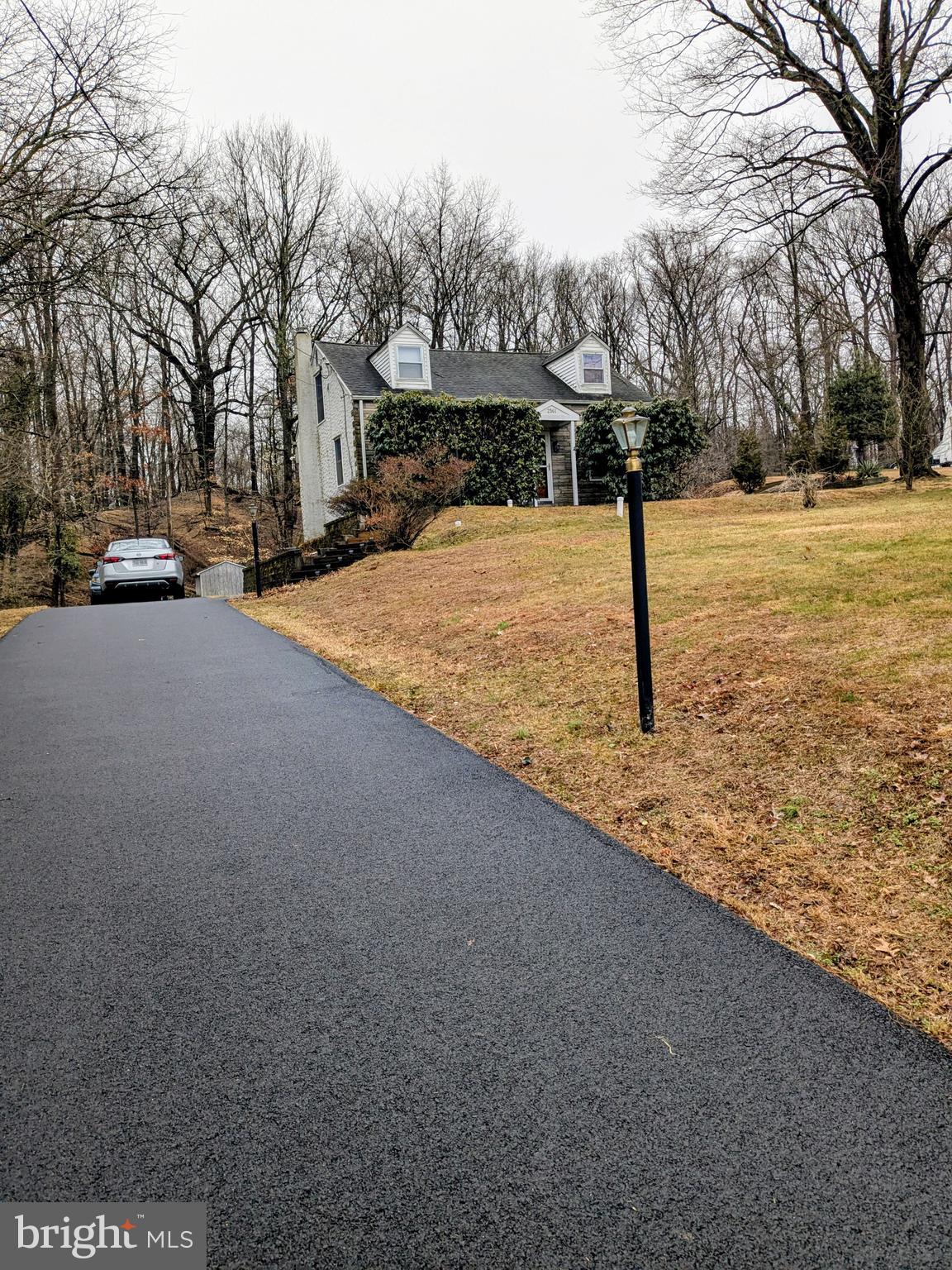 PEBBLE HILL - Residential