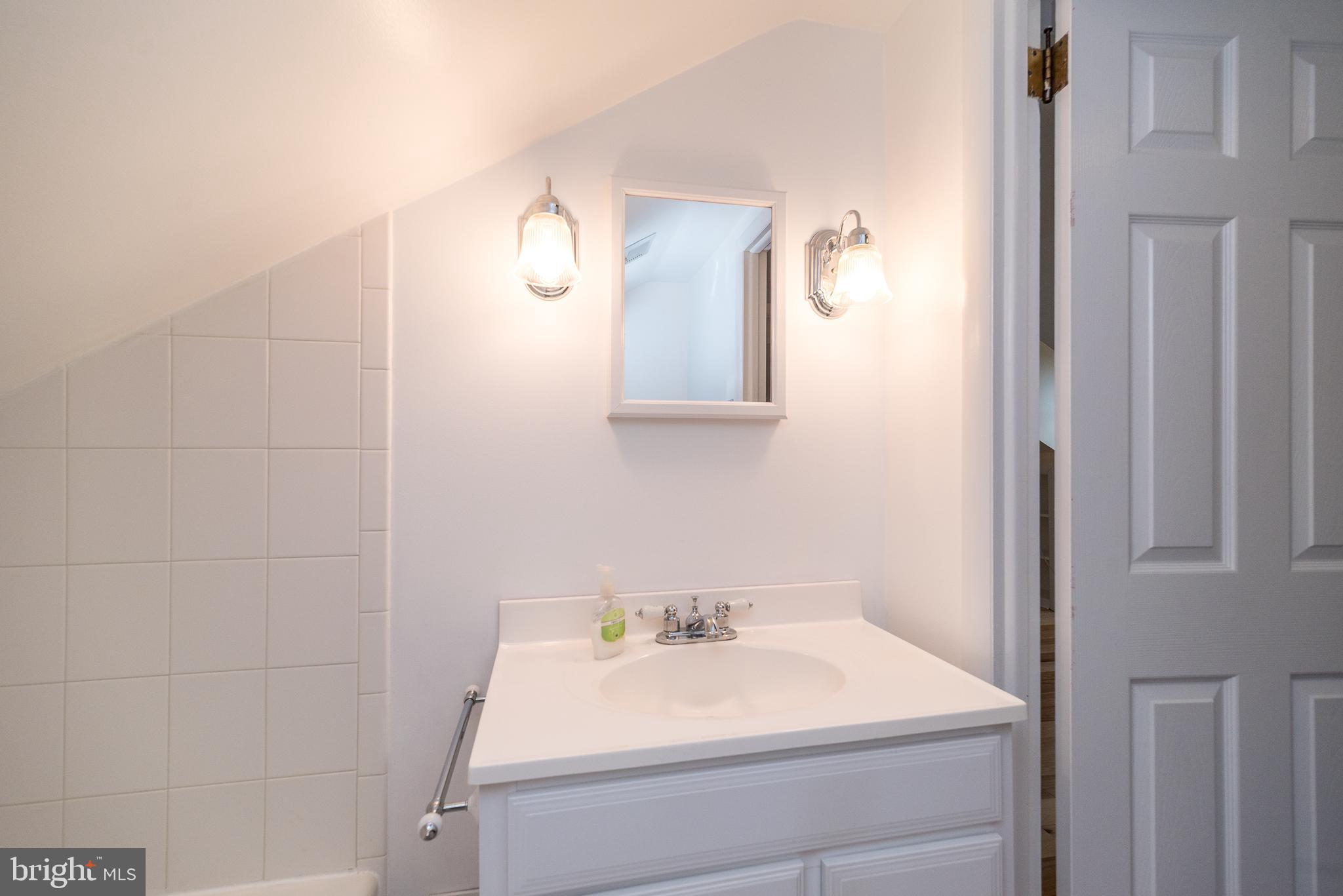 PEBBLE HILL - Residential