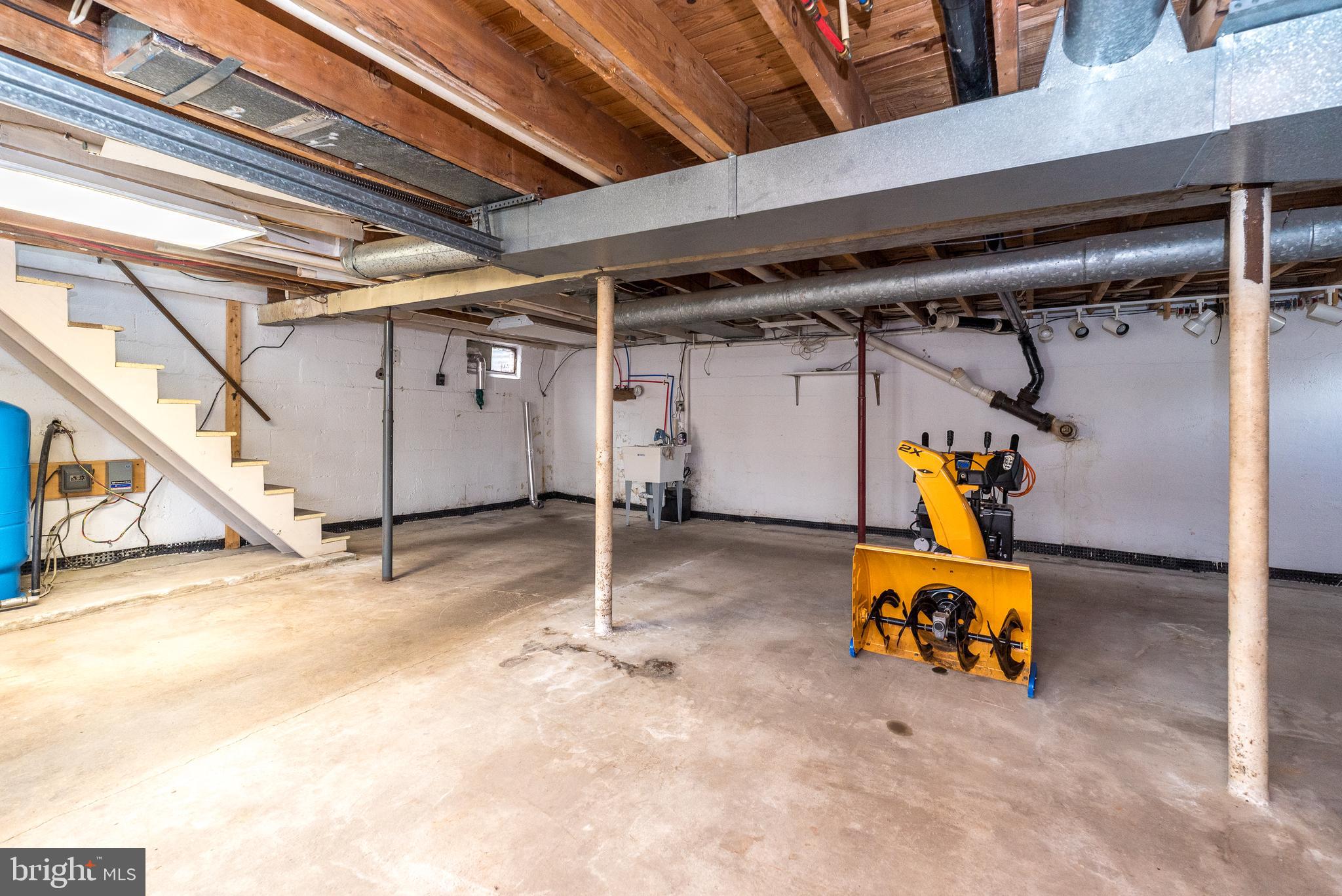 PEBBLE HILL - Residential