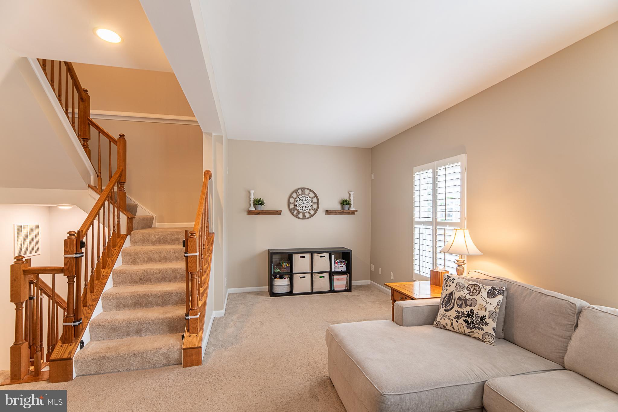 SOMERSET - Residential