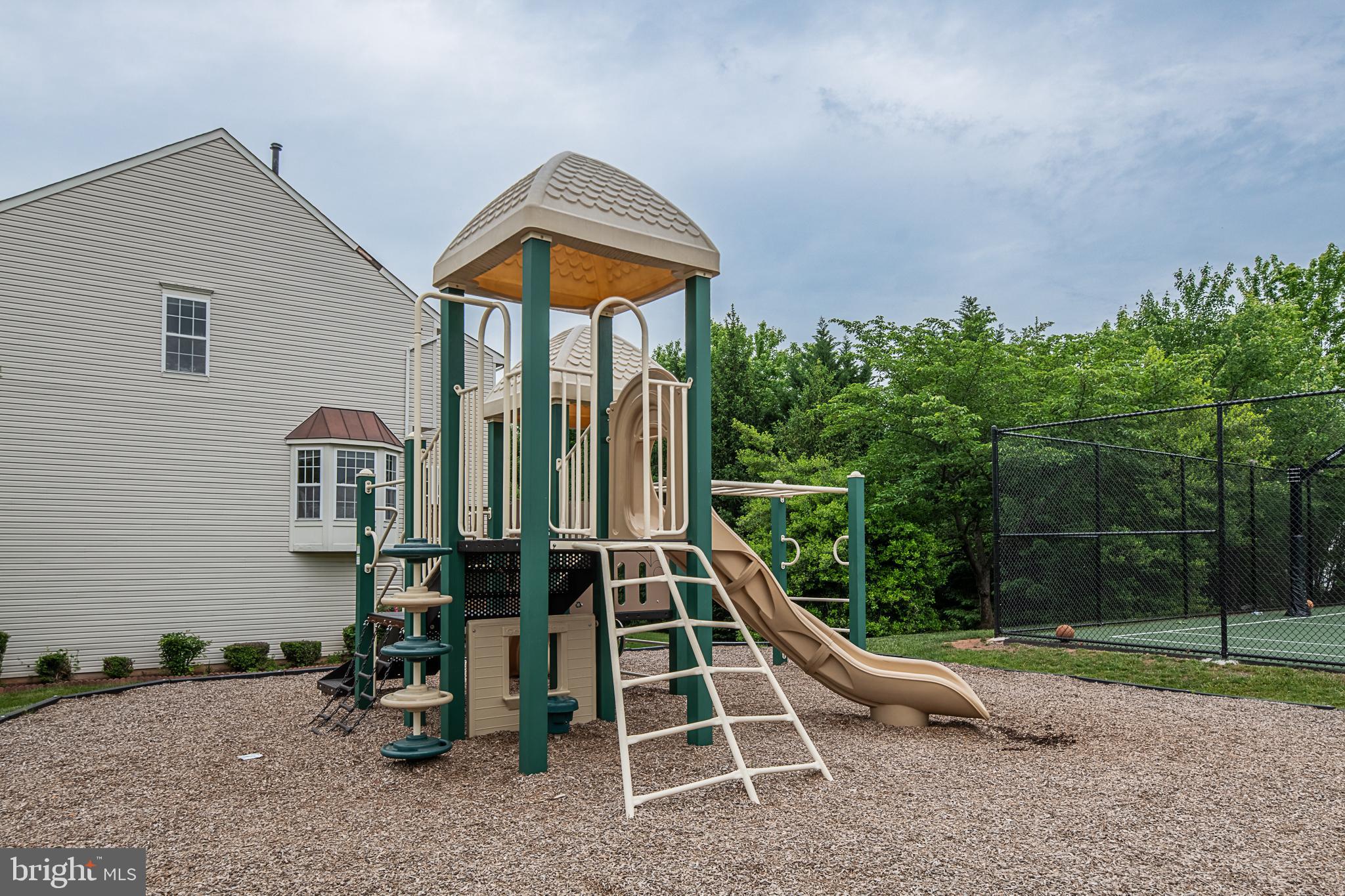 SOMERSET - Residential