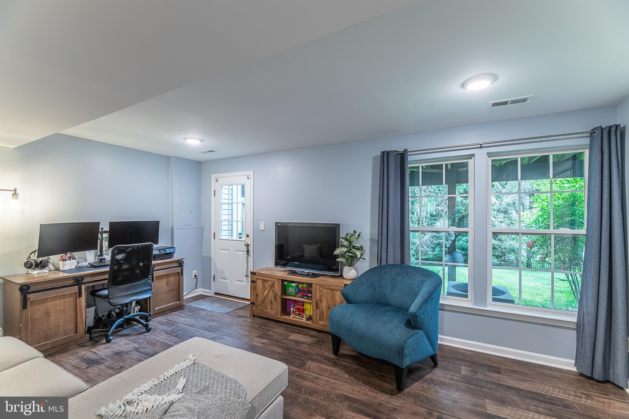 SOMERSET - Residential