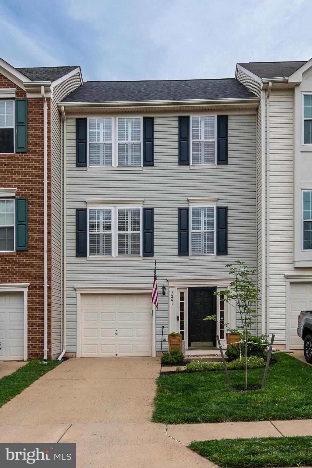 SOMERSET - Residential