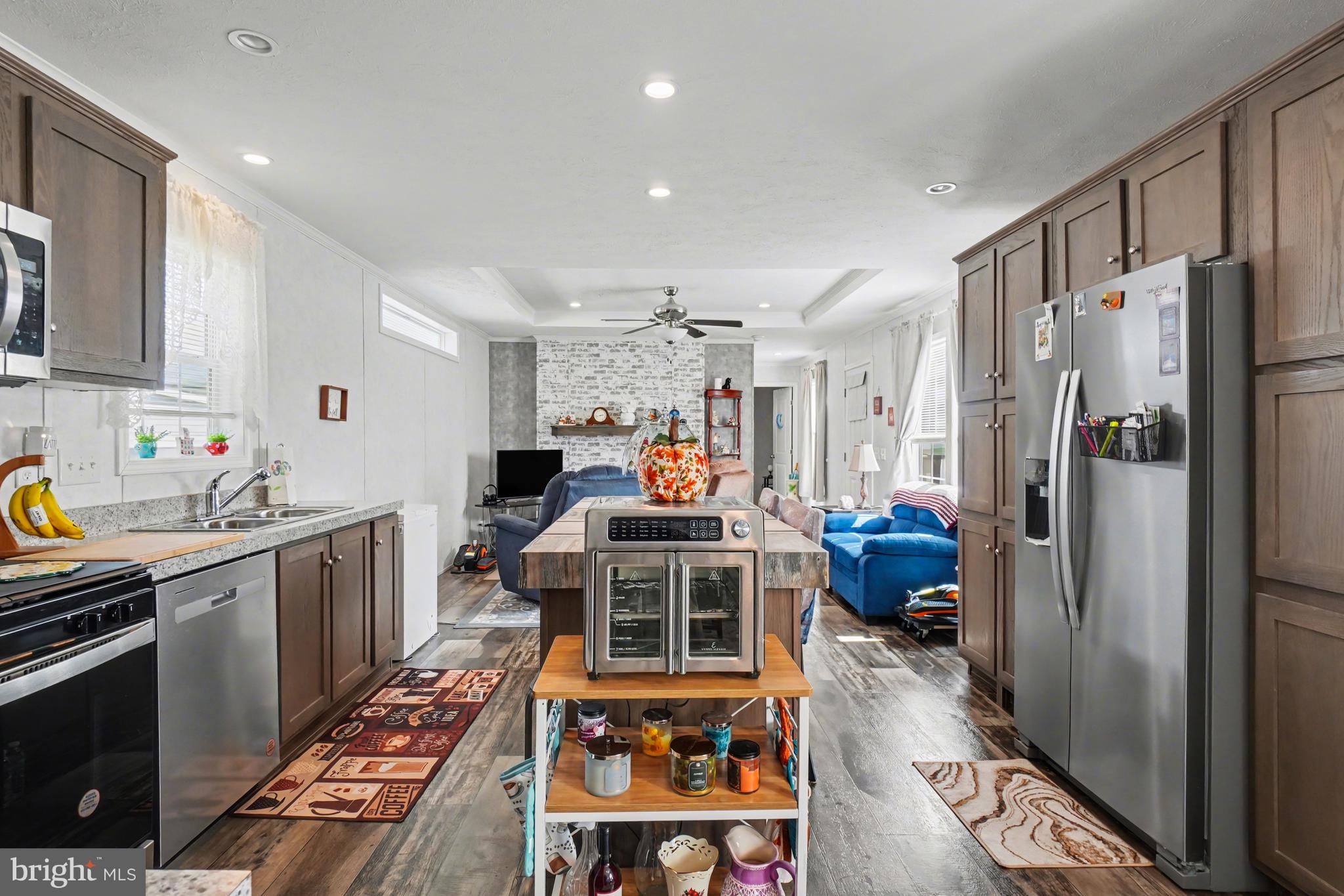 FRIEDEN MANOR - Residential