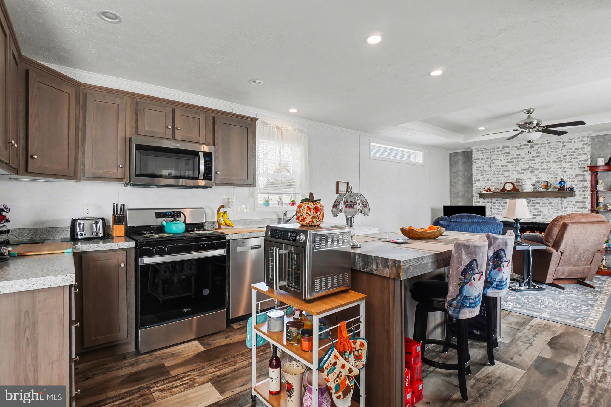 FRIEDEN MANOR - Residential