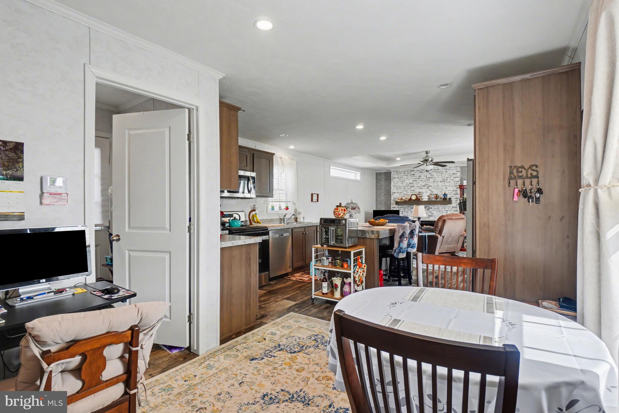 FRIEDEN MANOR - Residential