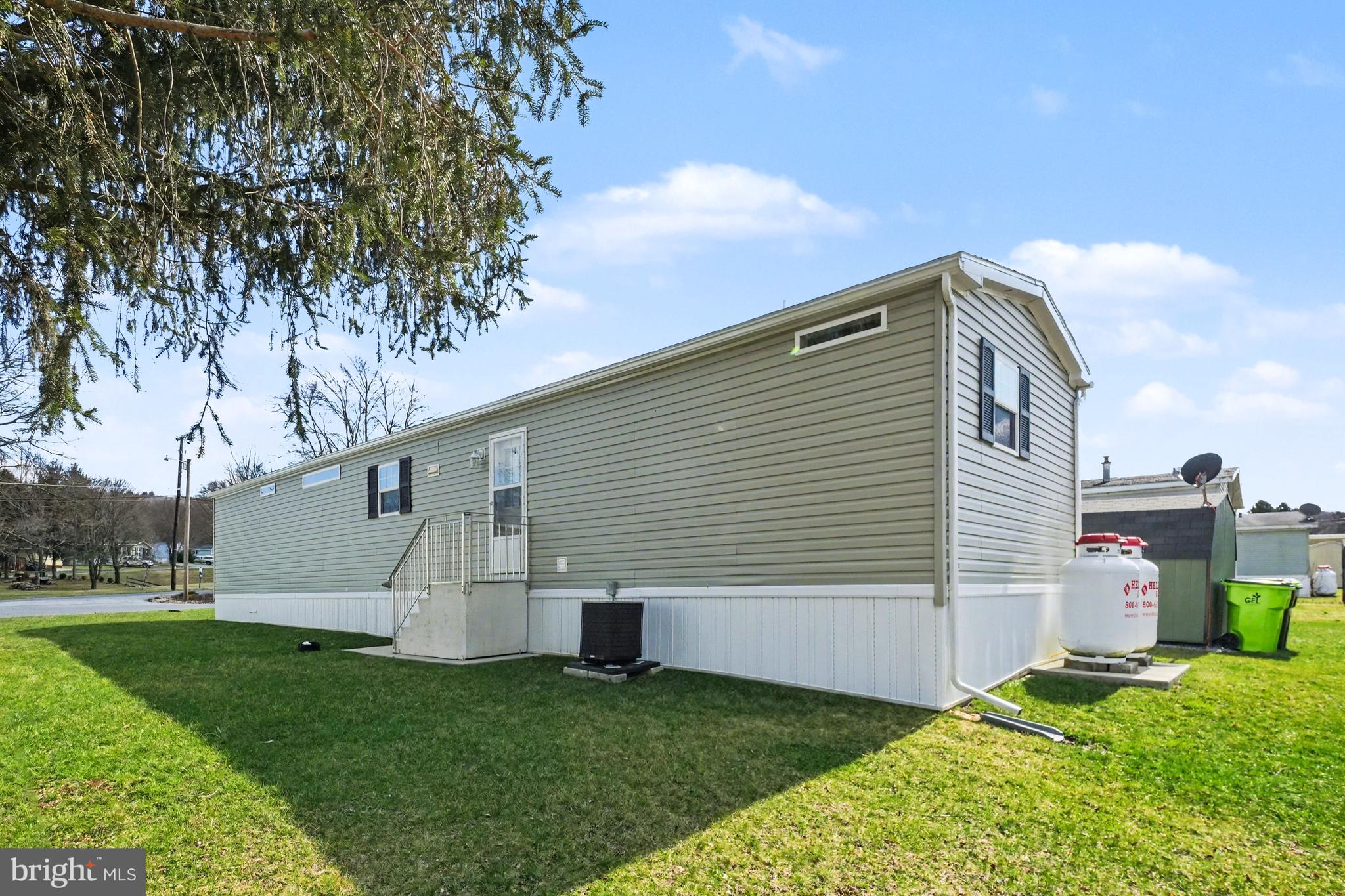 FRIEDEN MANOR - Residential