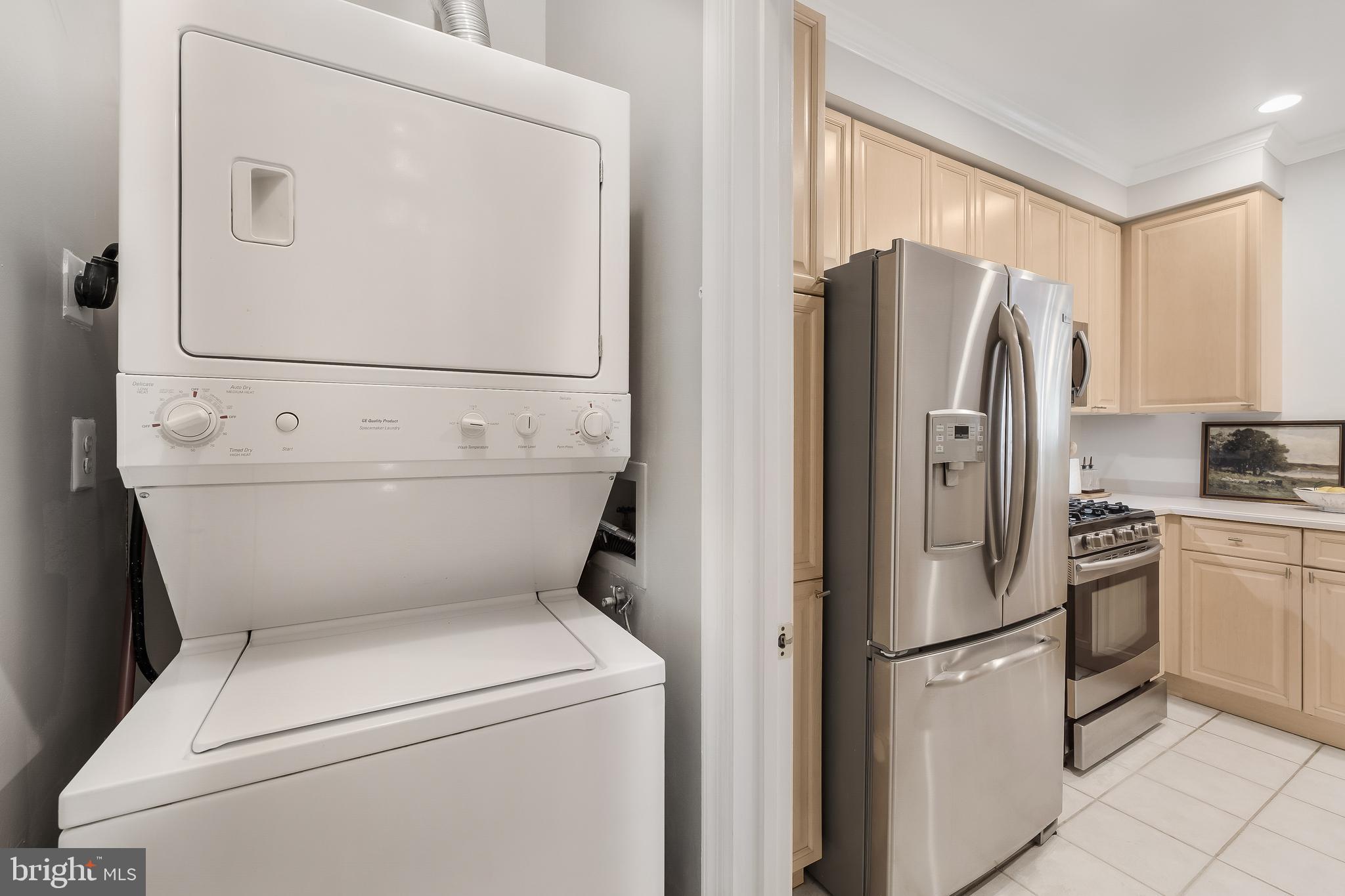 STRATFORD CONDOMINIUMS - Residential