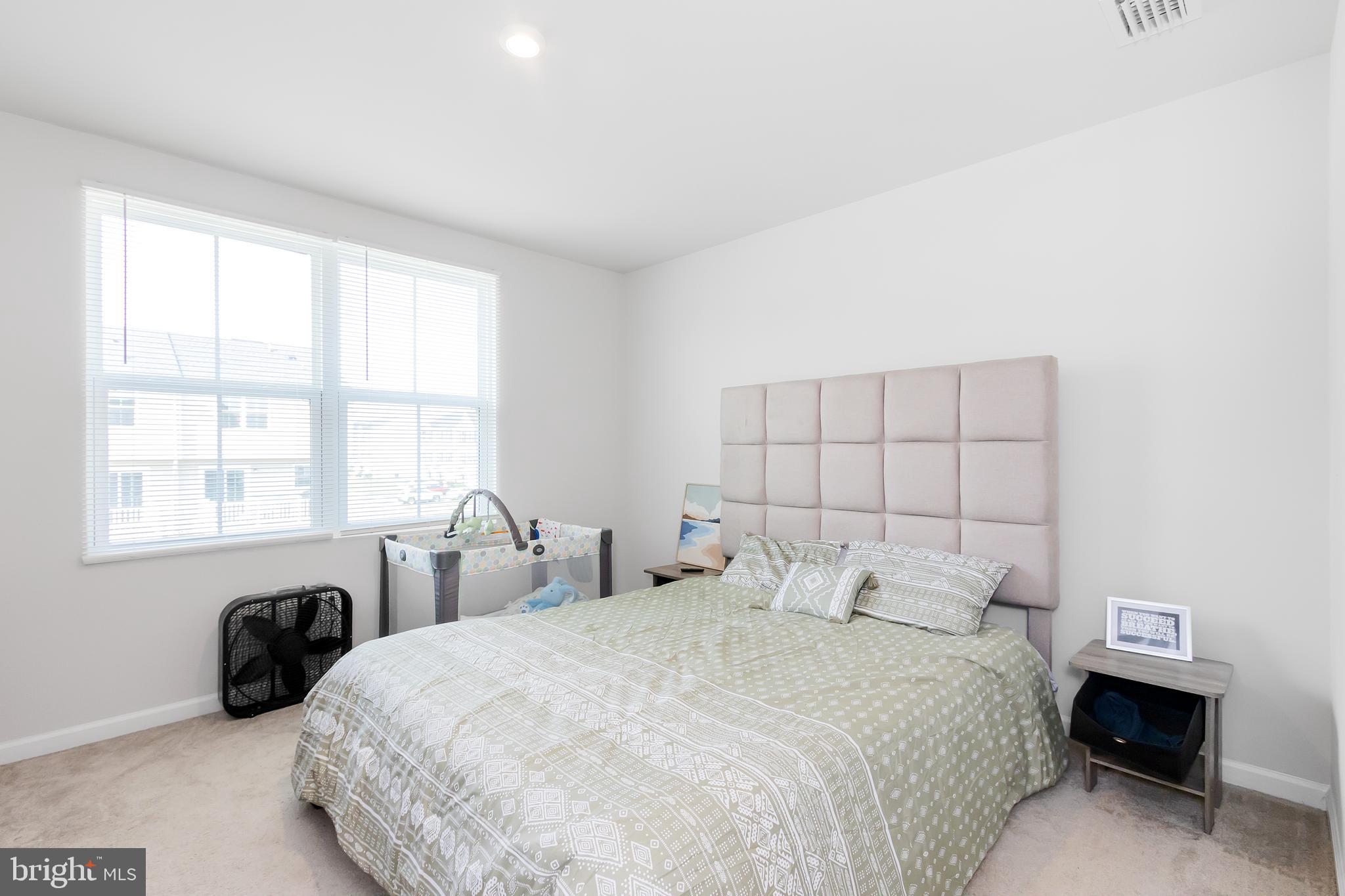 THE LAKES AT MARTINSBURG - Residential