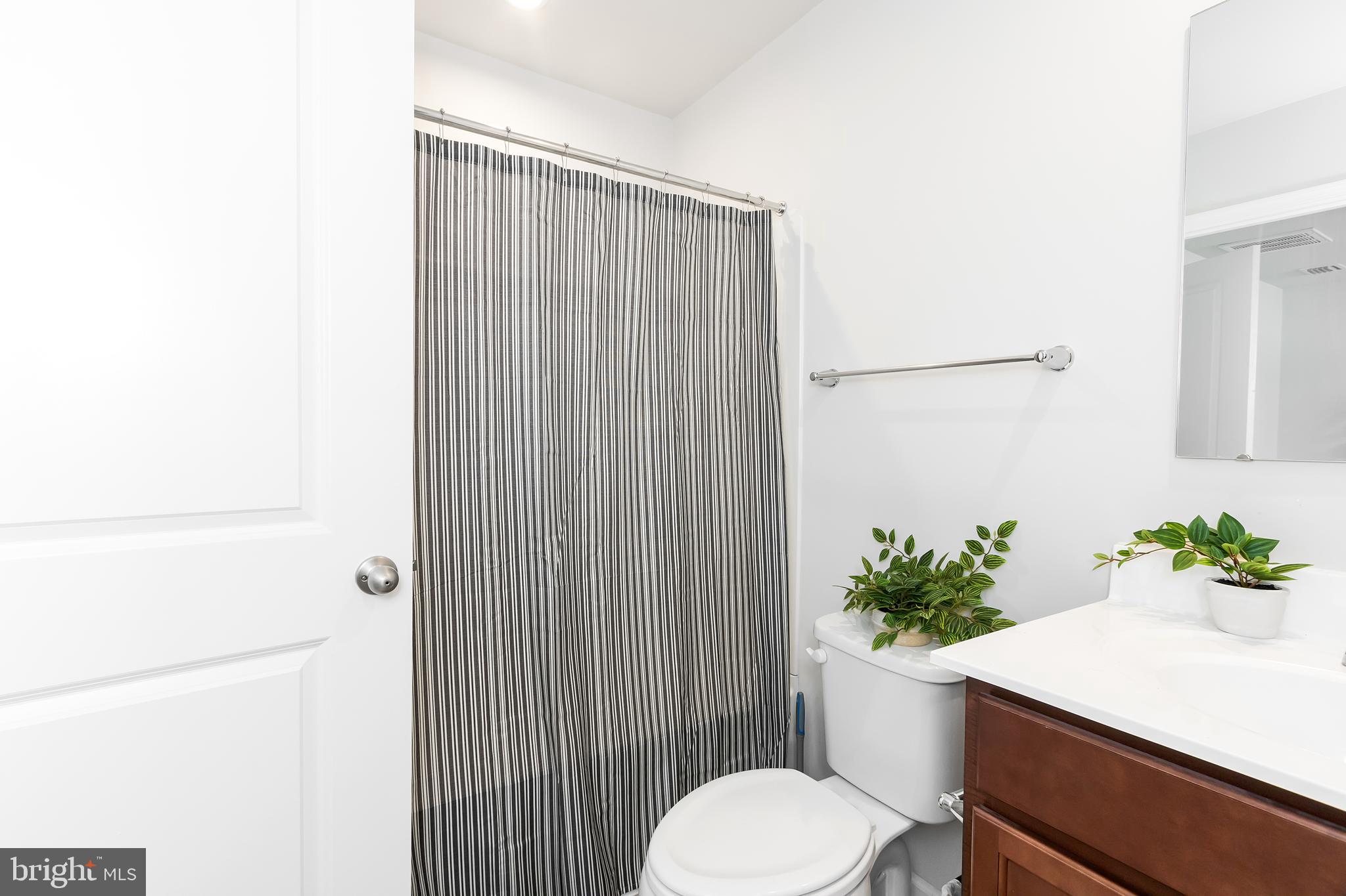 THE LAKES AT MARTINSBURG - Residential