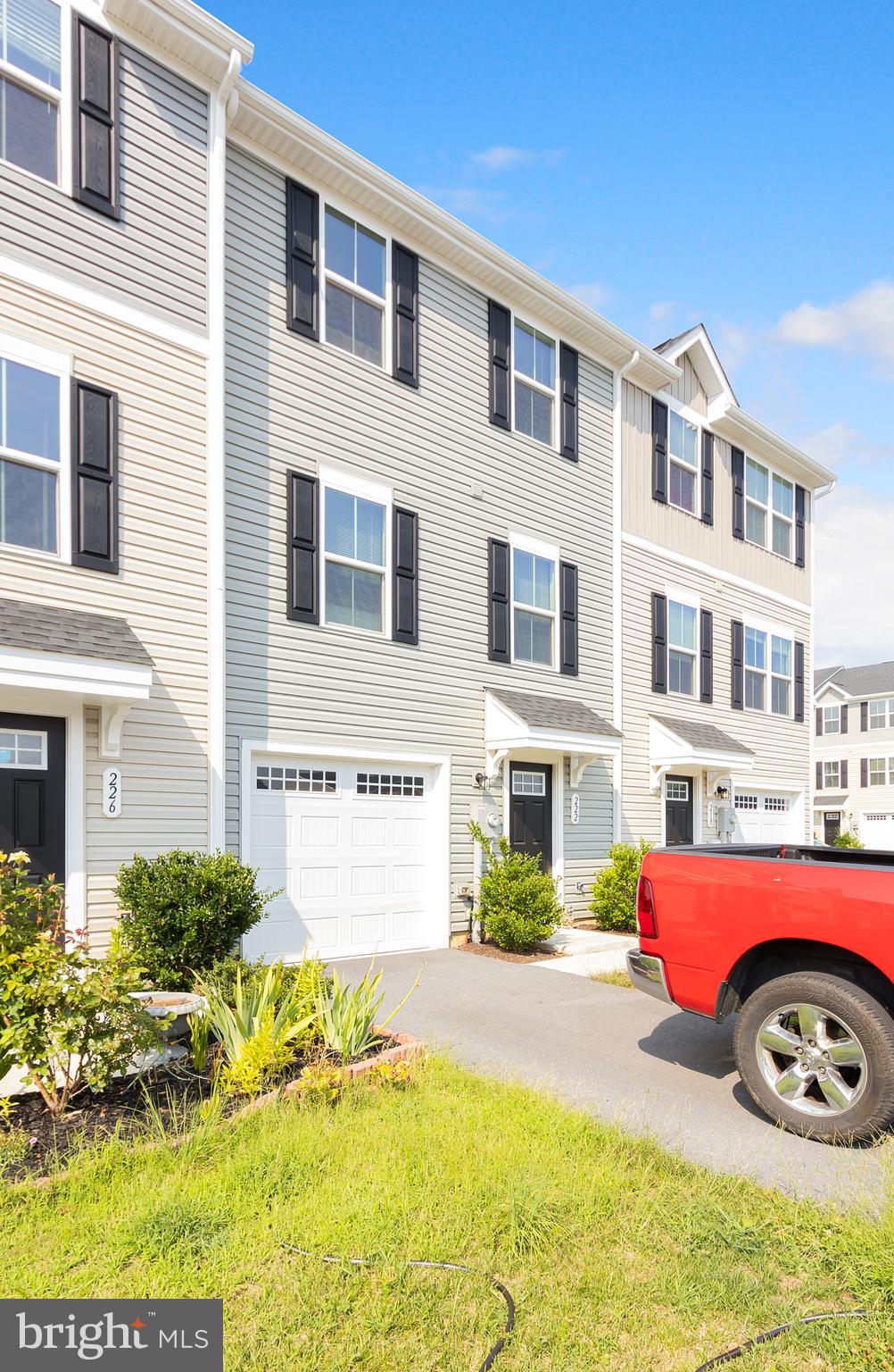 THE LAKES AT MARTINSBURG - Residential