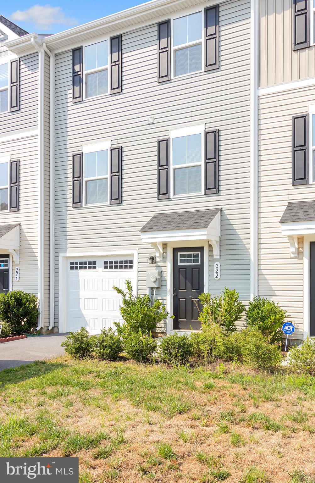 THE LAKES AT MARTINSBURG - Residential