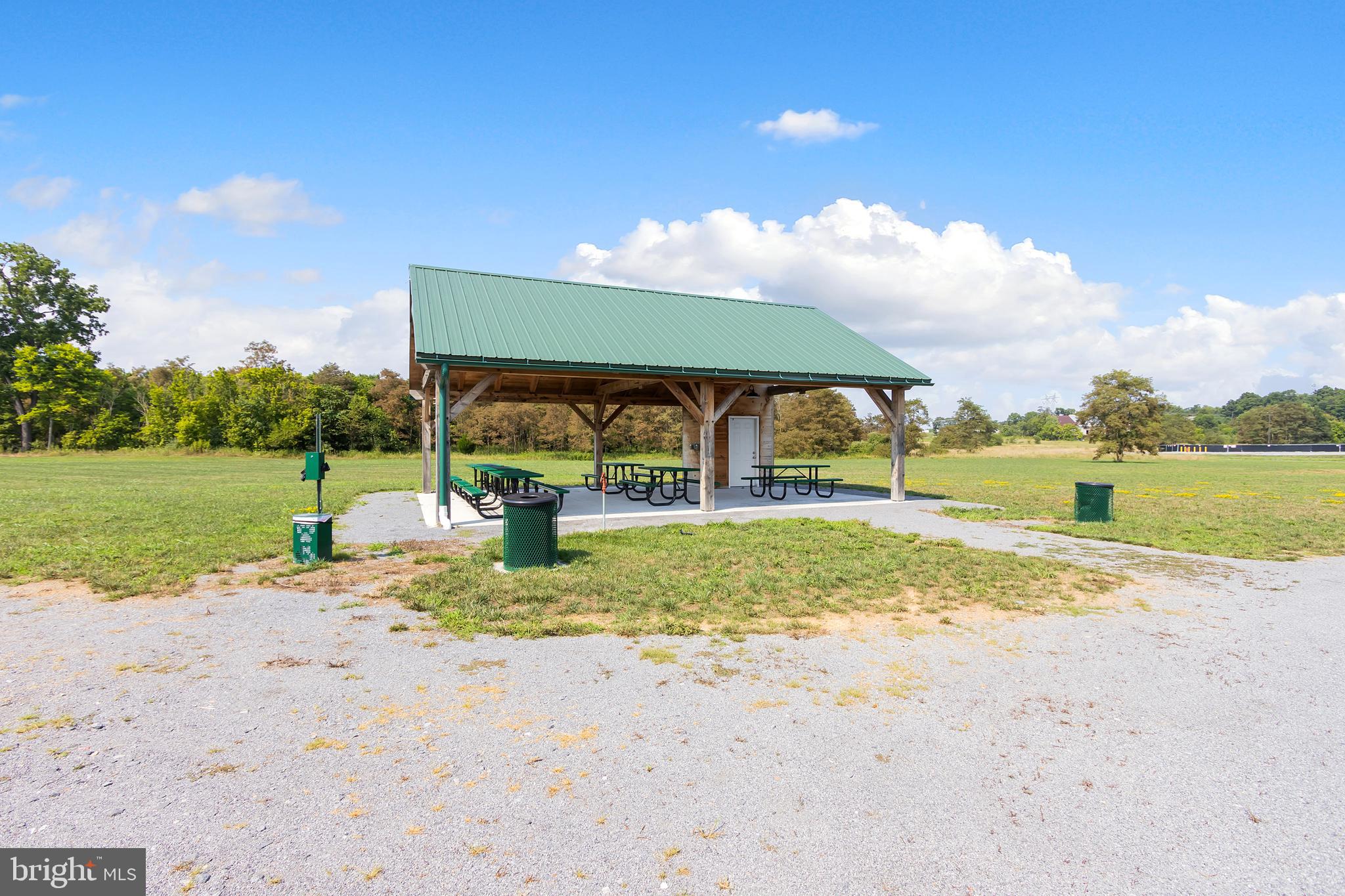 THE LAKES AT MARTINSBURG - Residential