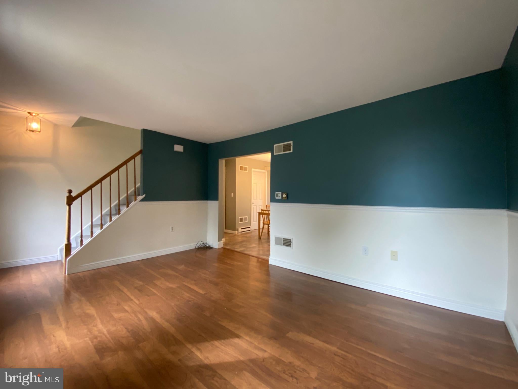 412 CARDINAL ROAD