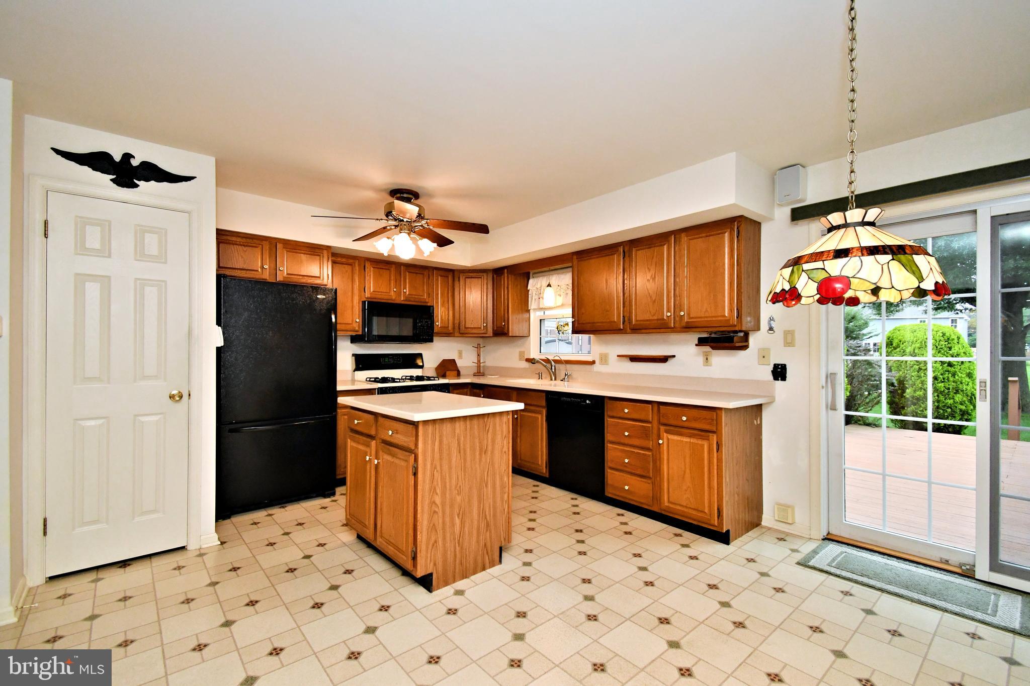 STRAWBERRY FIELDS - Residential