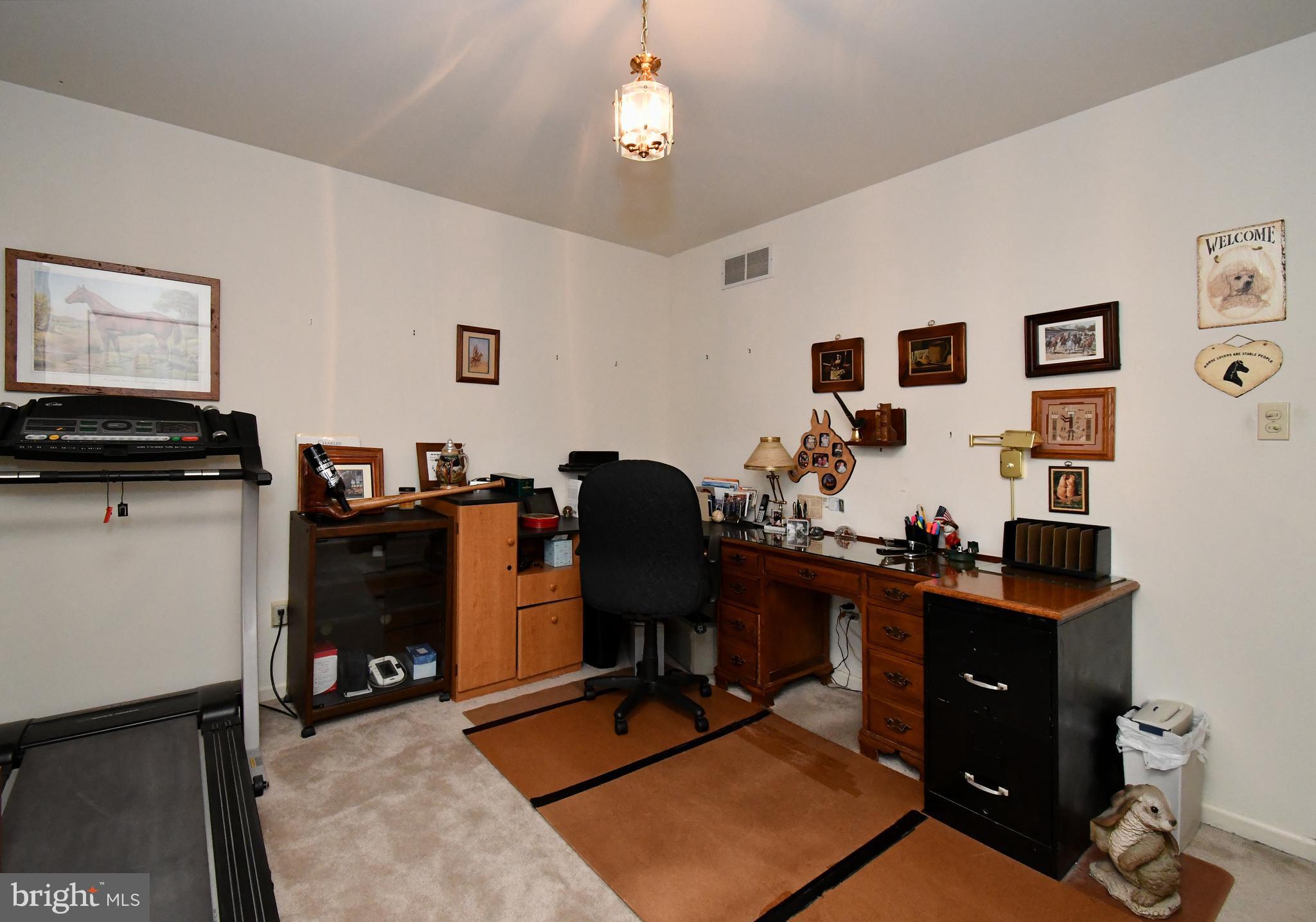 STRAWBERRY FIELDS - Residential