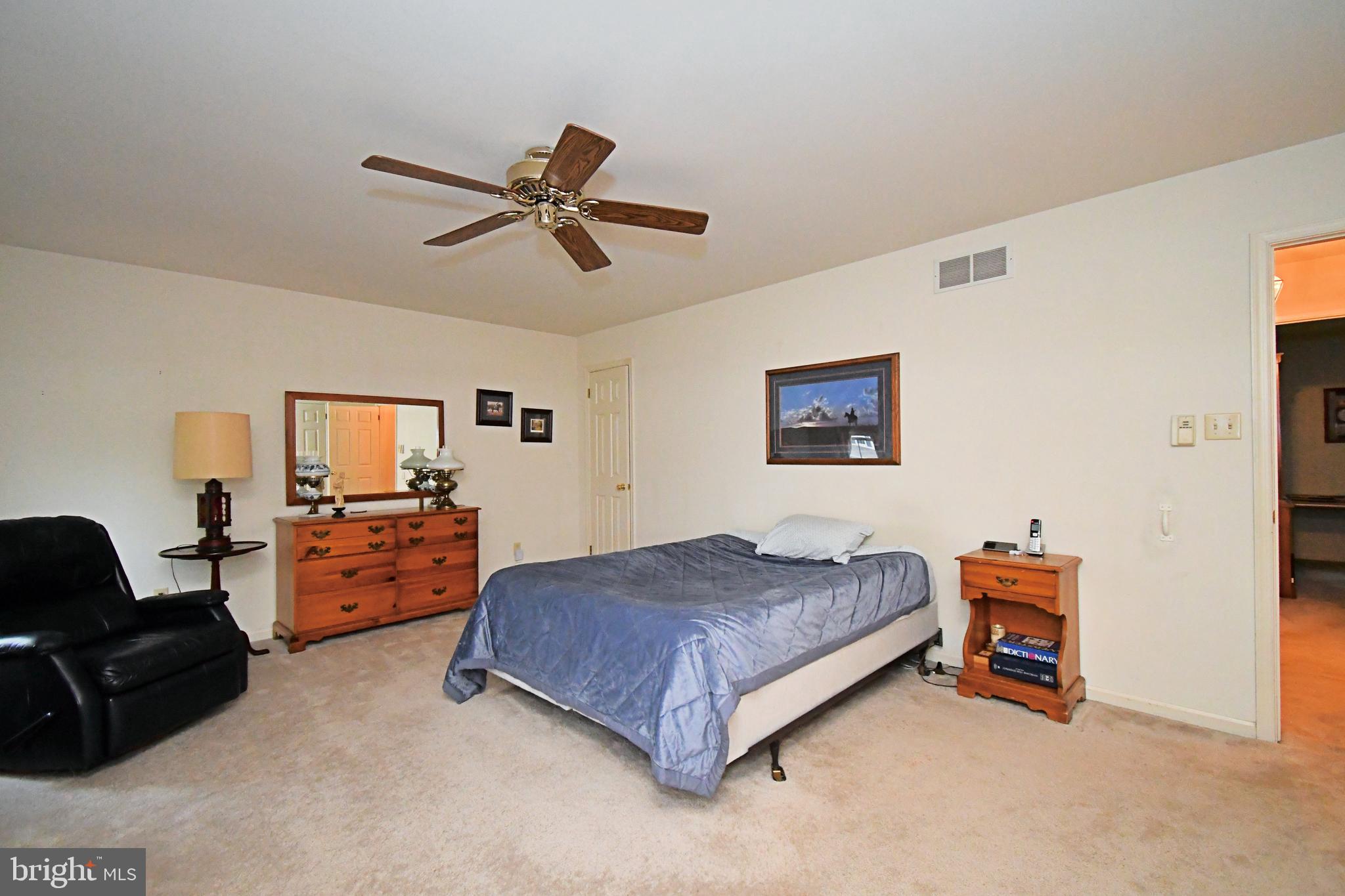 STRAWBERRY FIELDS - Residential