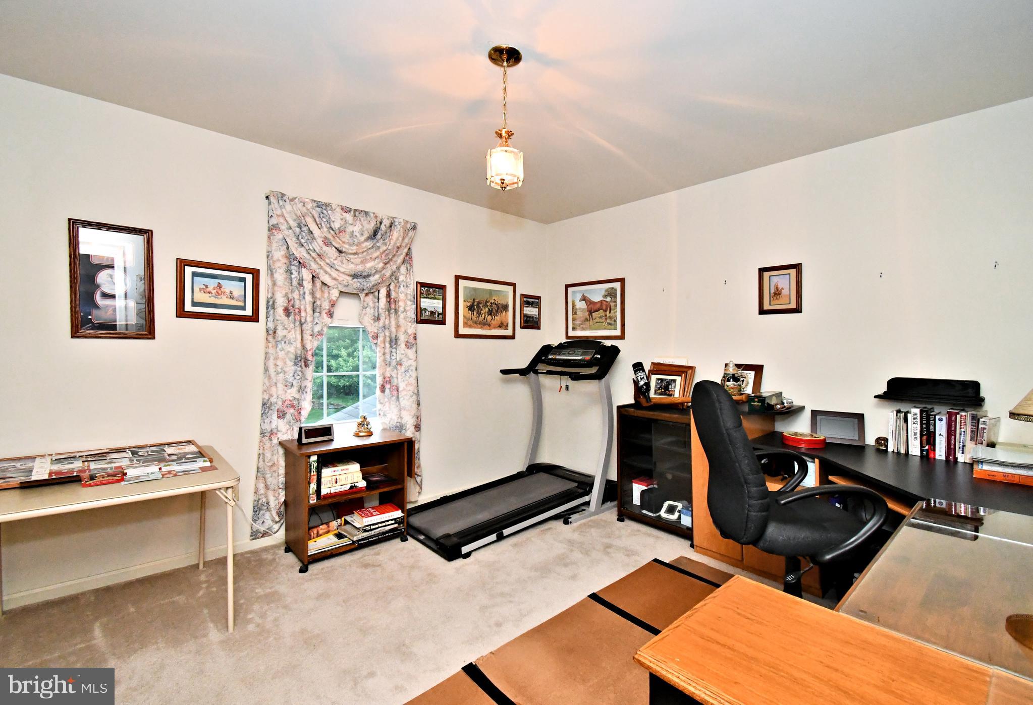 STRAWBERRY FIELDS - Residential