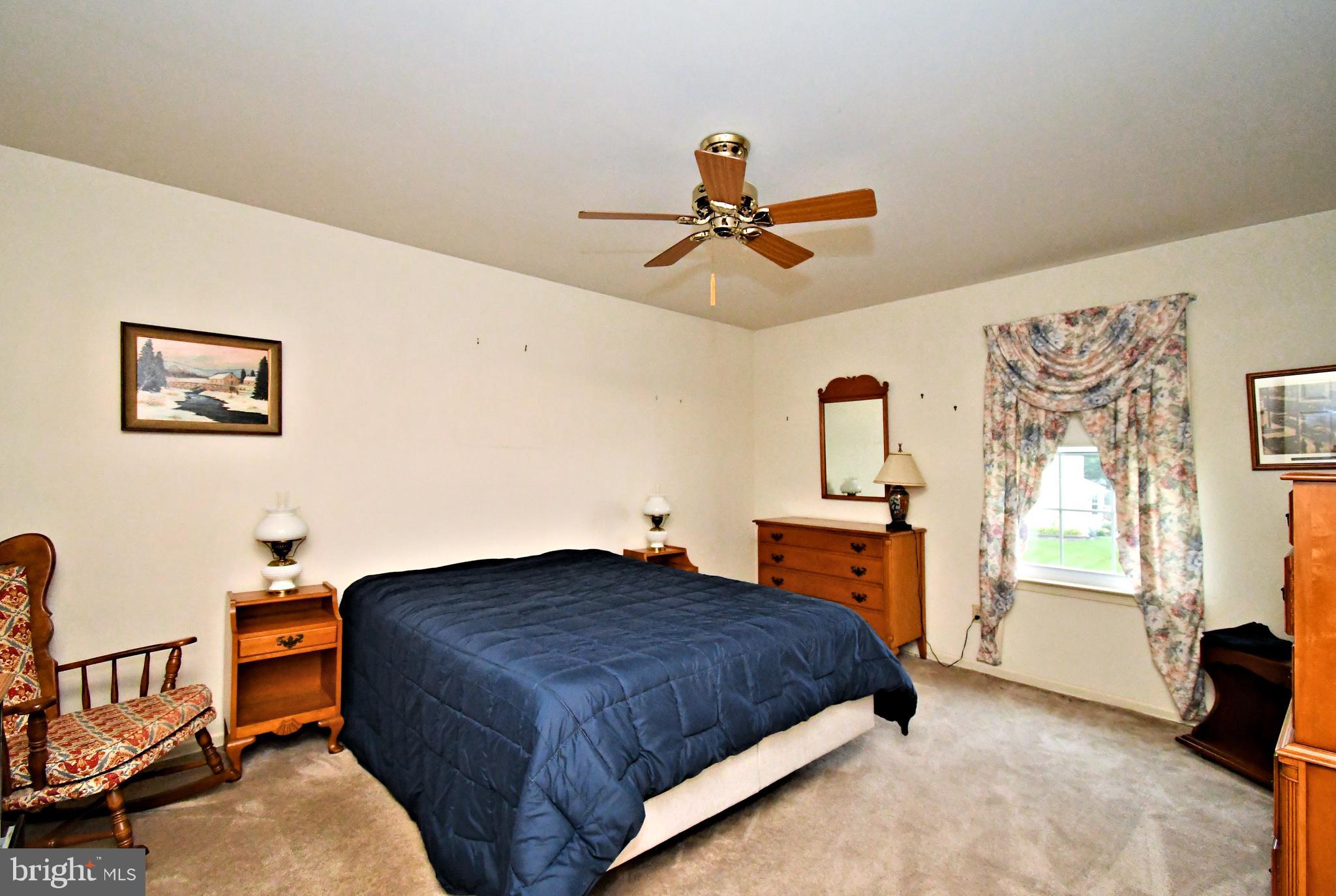 STRAWBERRY FIELDS - Residential