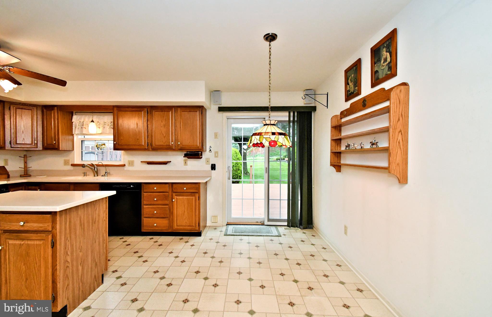 STRAWBERRY FIELDS - Residential