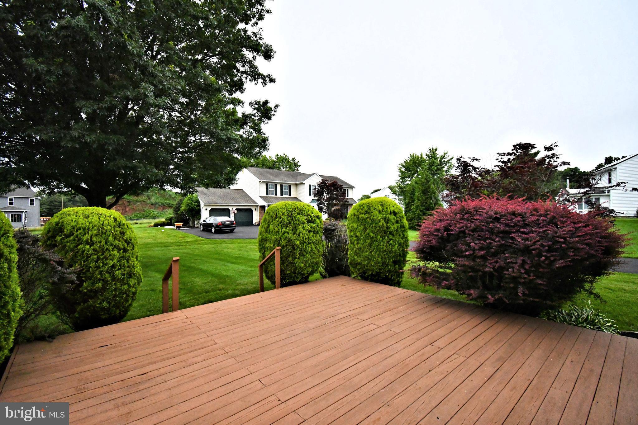 STRAWBERRY FIELDS - Residential