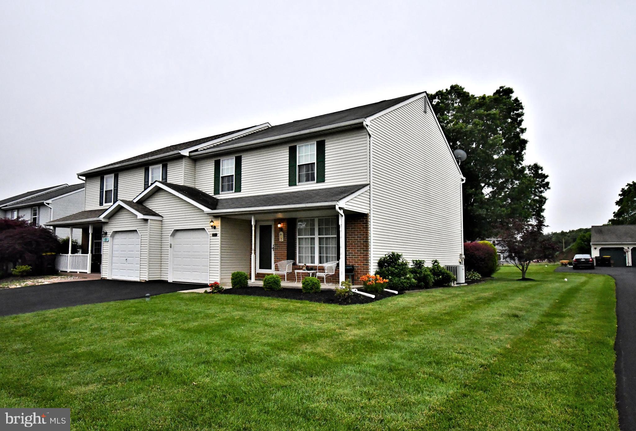 STRAWBERRY FIELDS - Residential