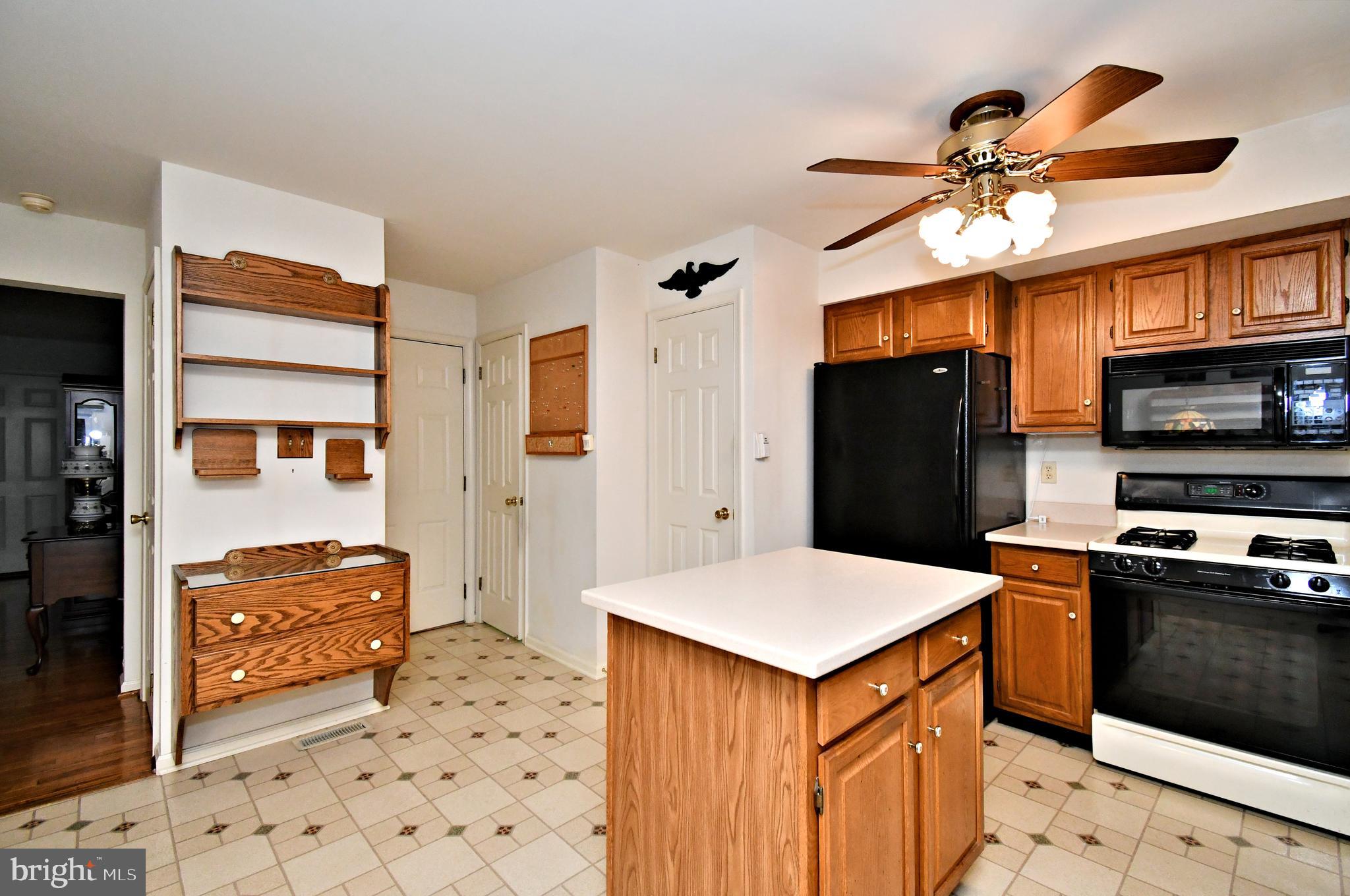 STRAWBERRY FIELDS - Residential