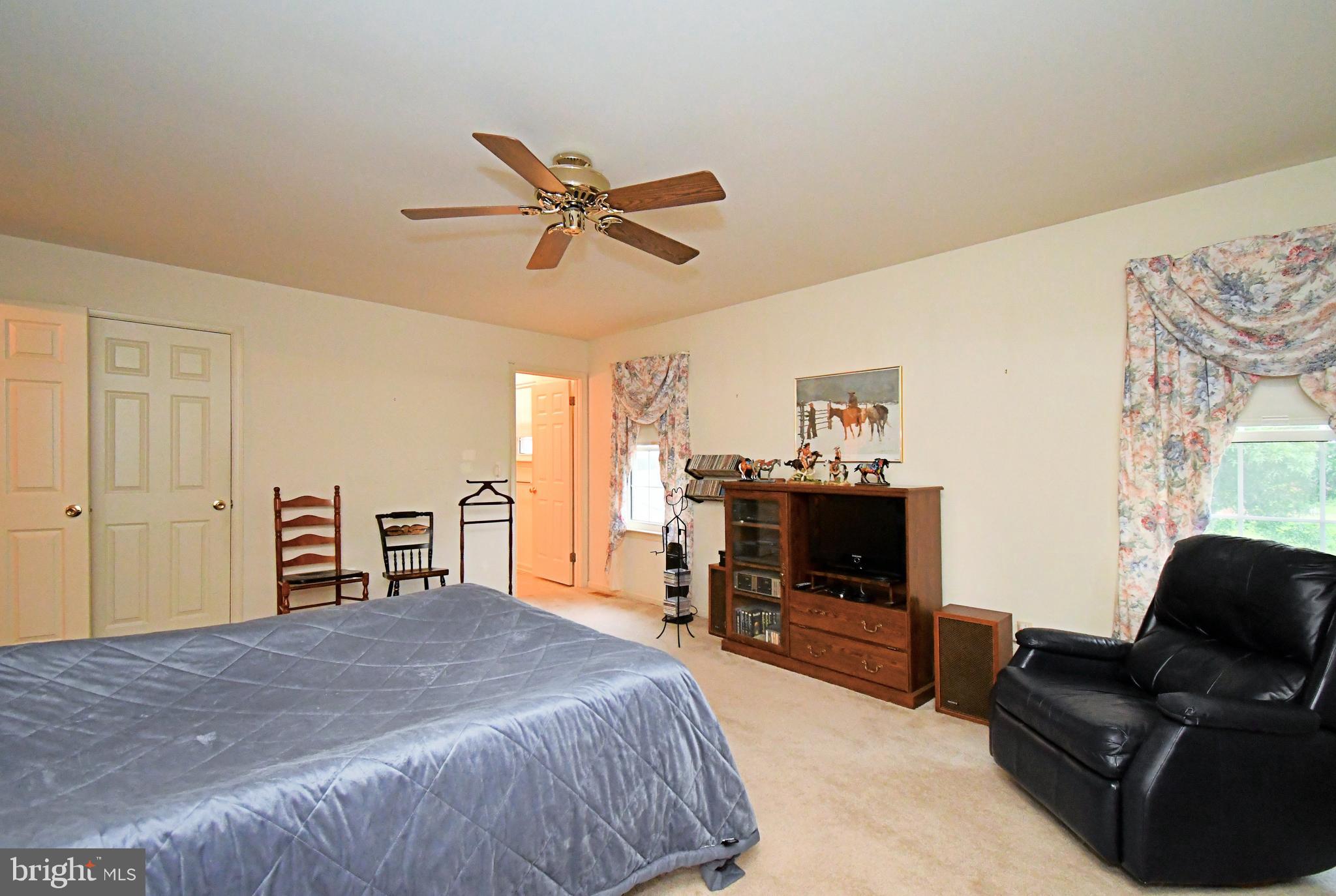 STRAWBERRY FIELDS - Residential