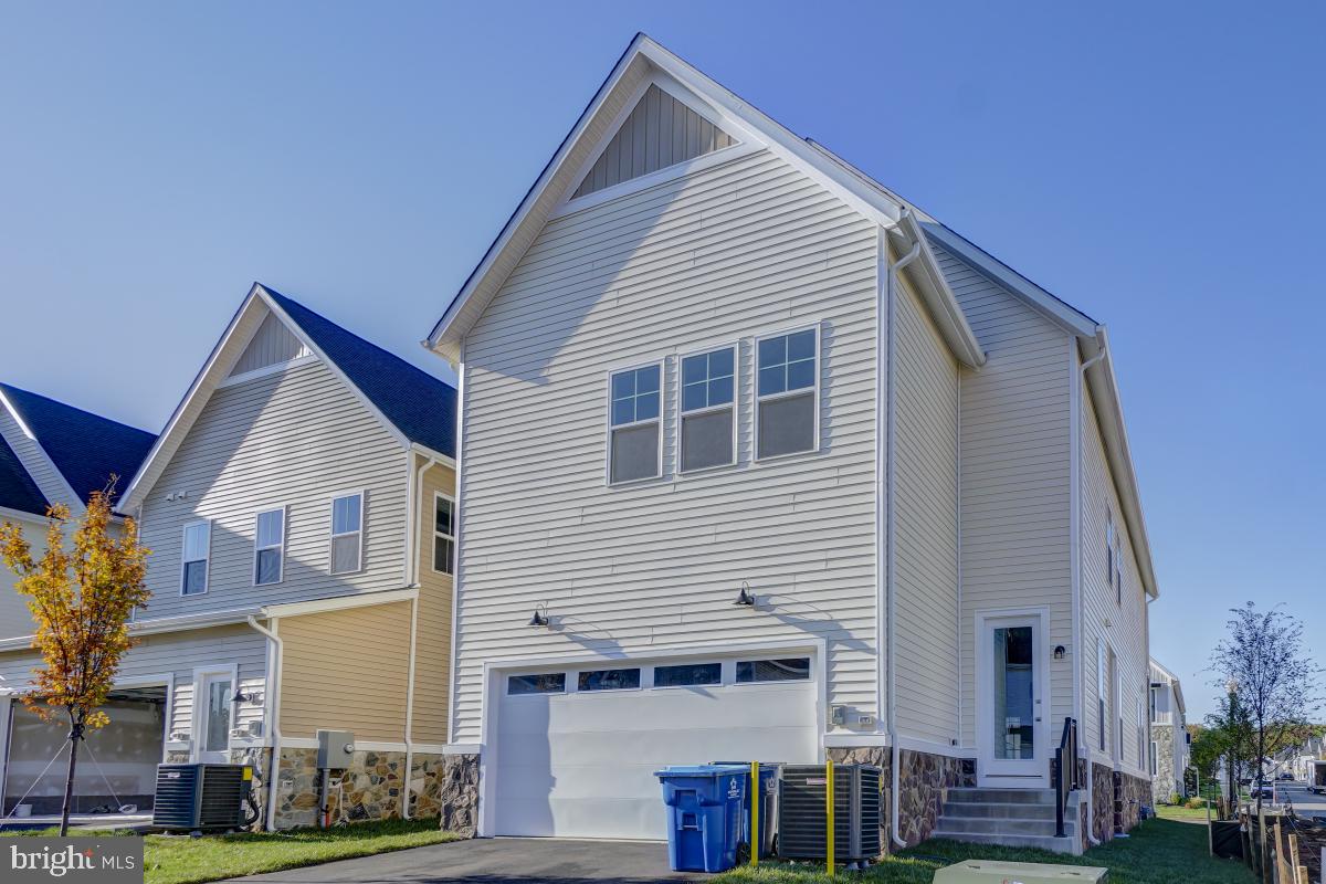 WEST PARK AT BRAMBLETON - Residential