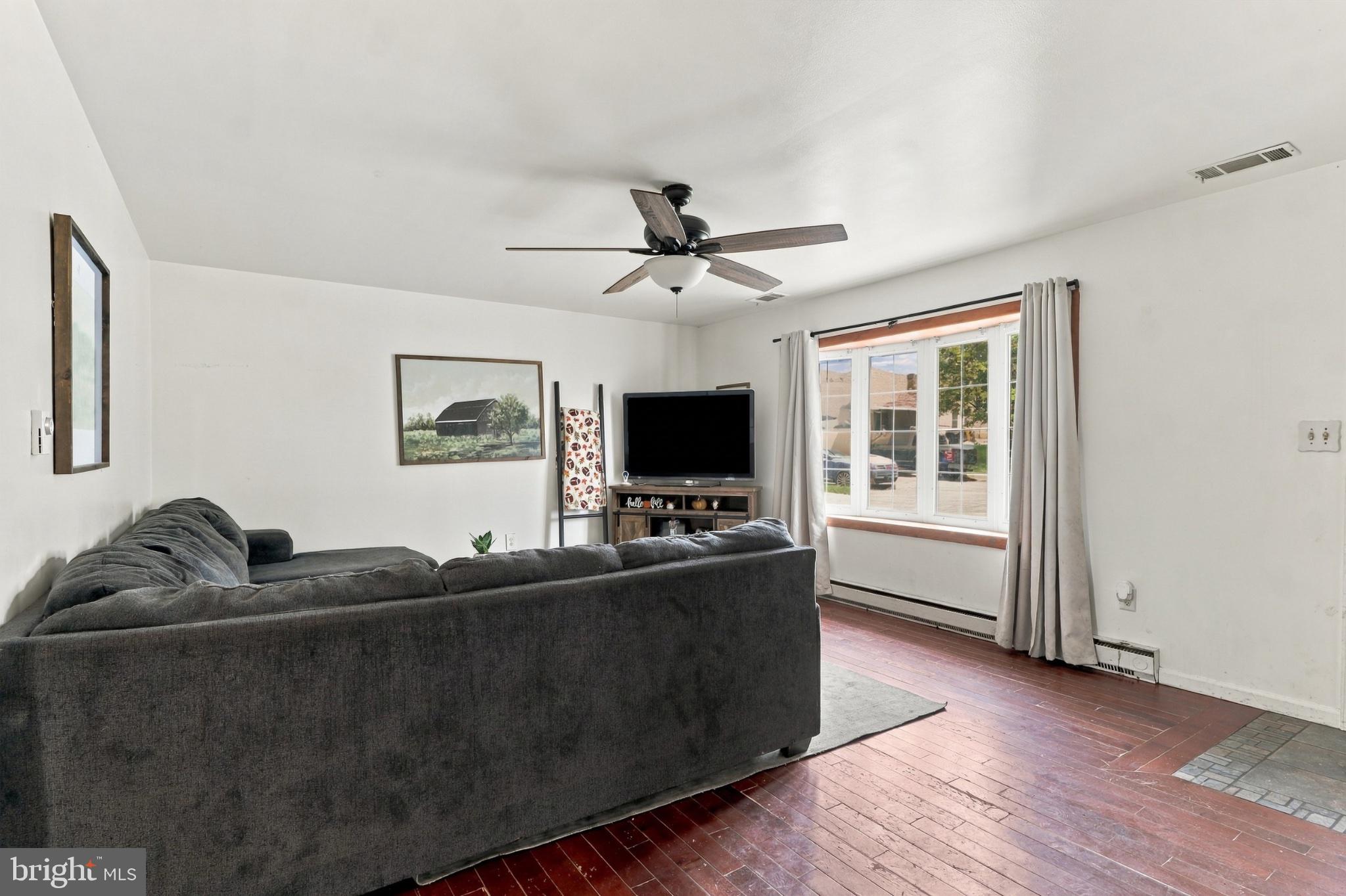 27 BELAIR DRIVE