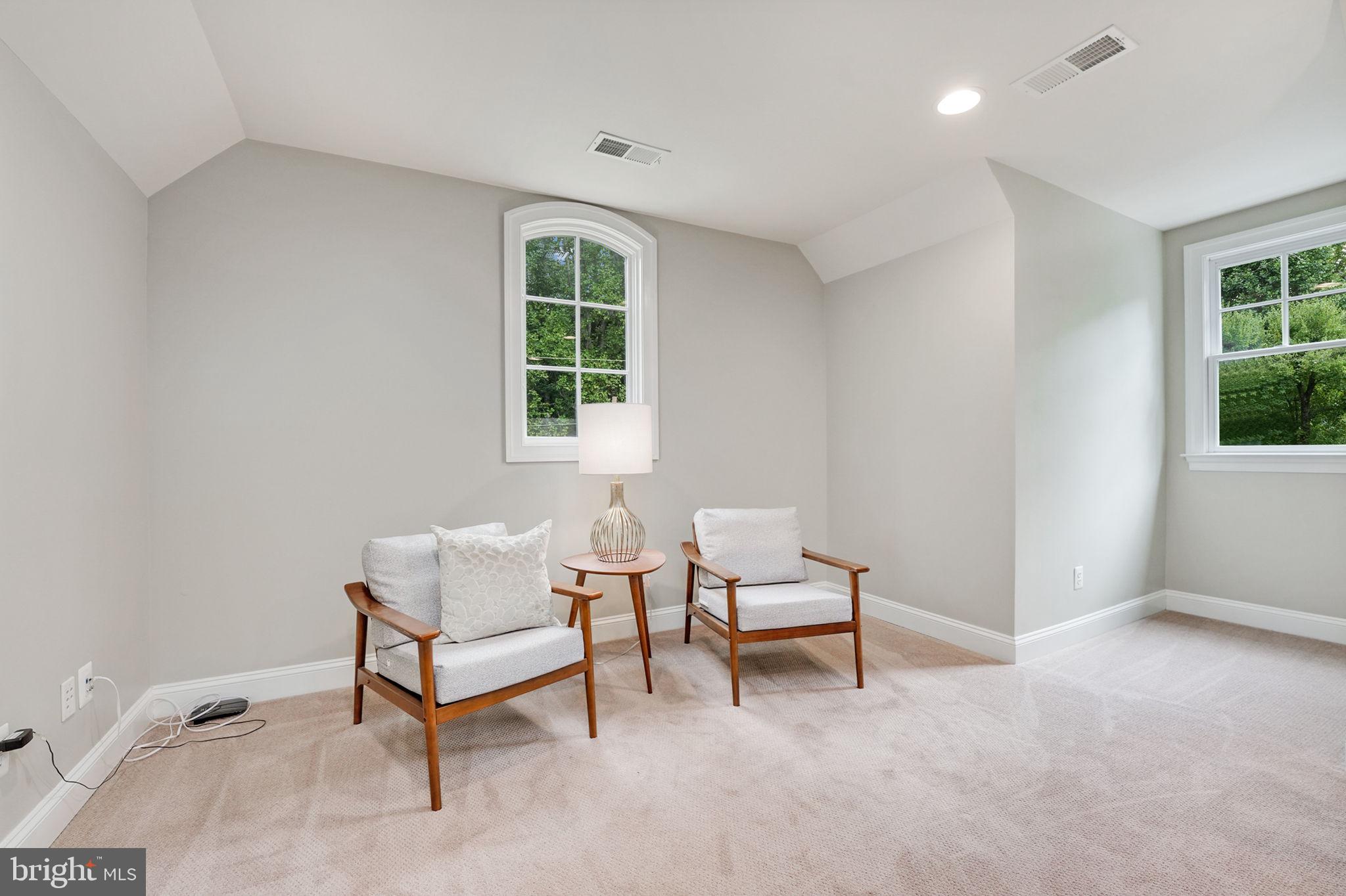 ACREDALE - Residential