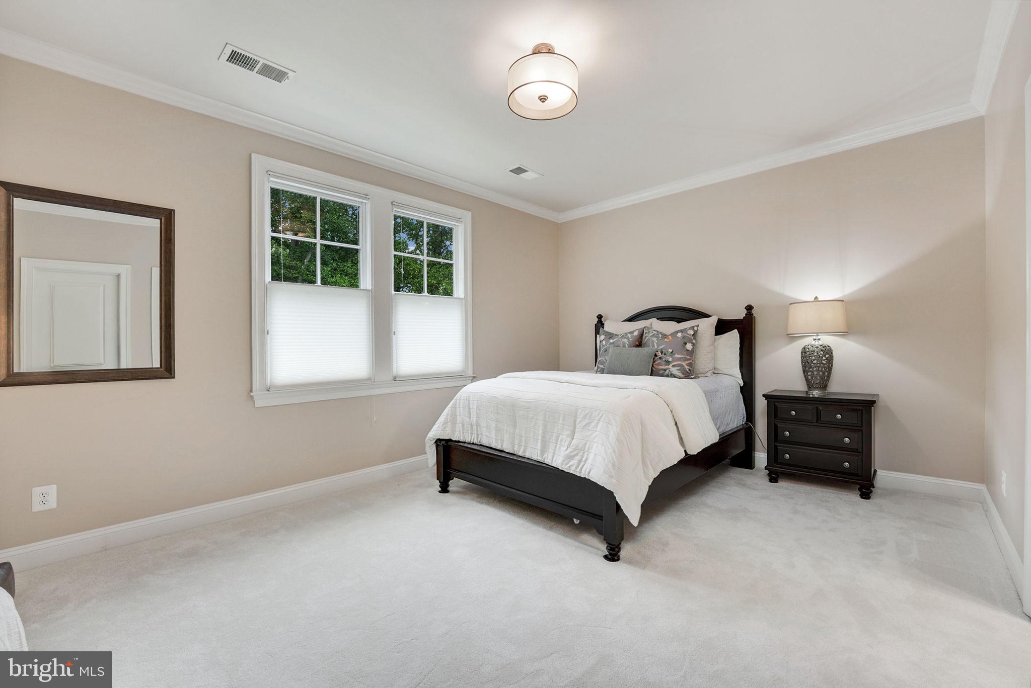 ACREDALE - Residential