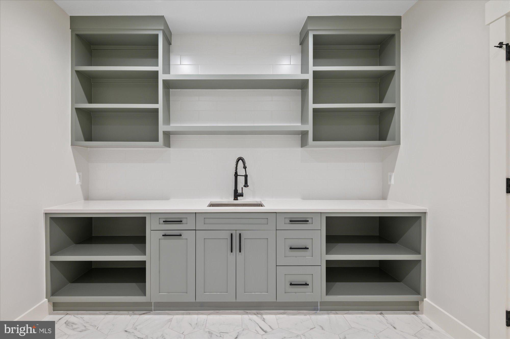 MARLBORO ESTATES - Residential