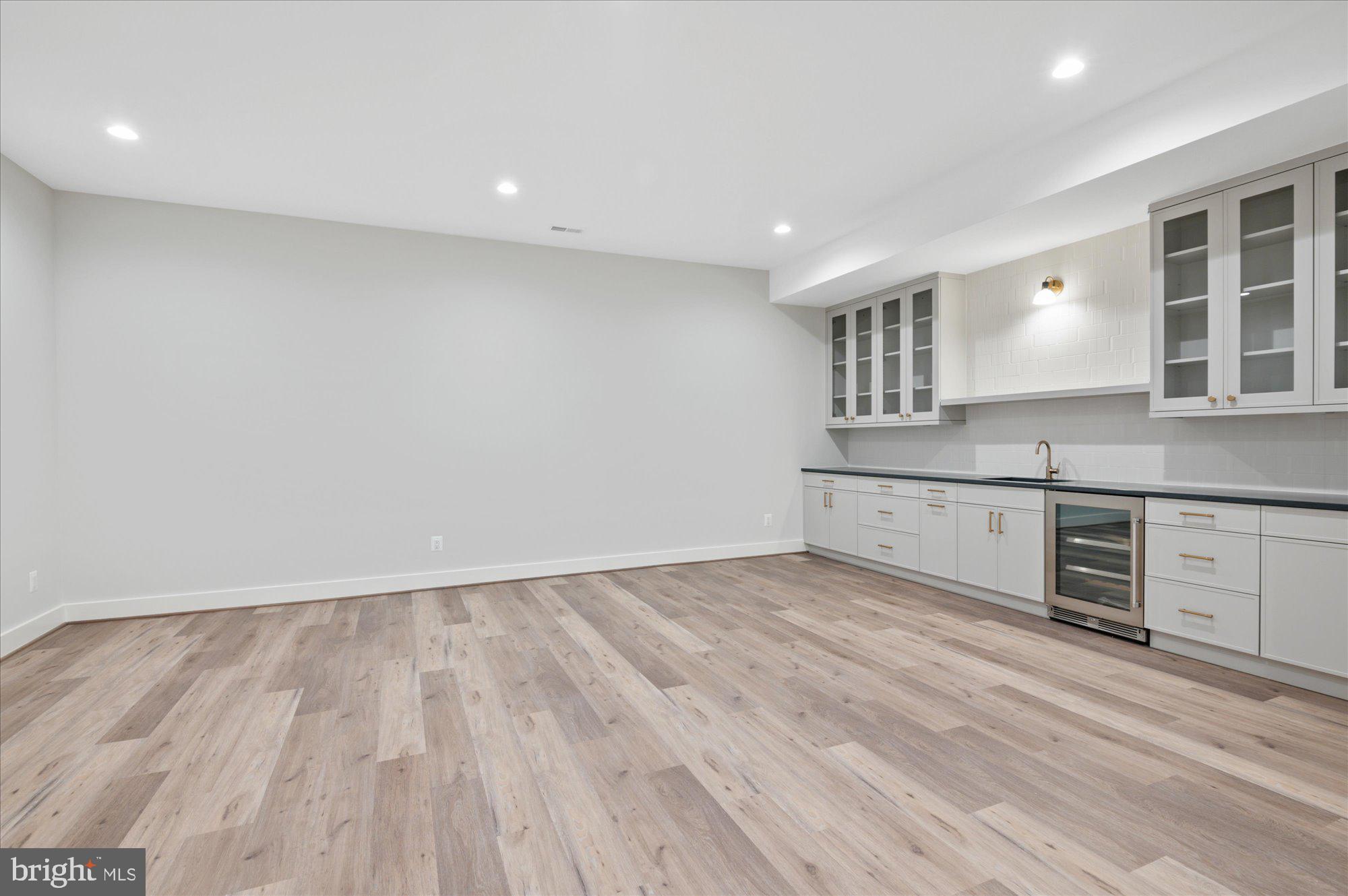 MARLBORO ESTATES - Residential