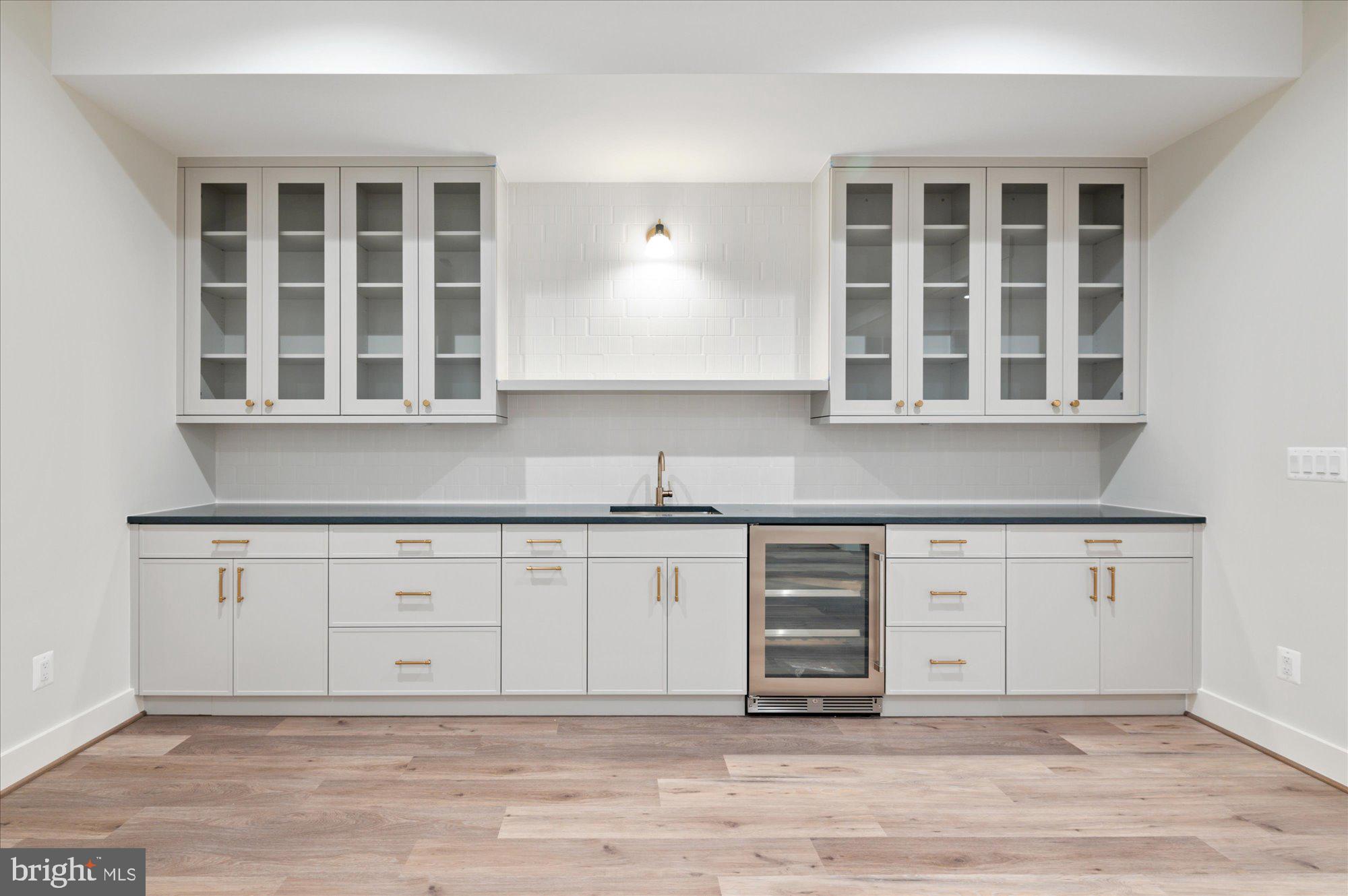 MARLBORO ESTATES - Residential