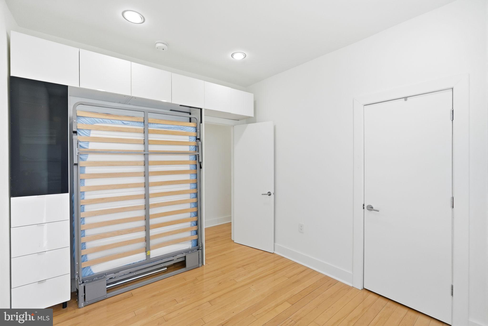 OLD CITY #2 - Residential