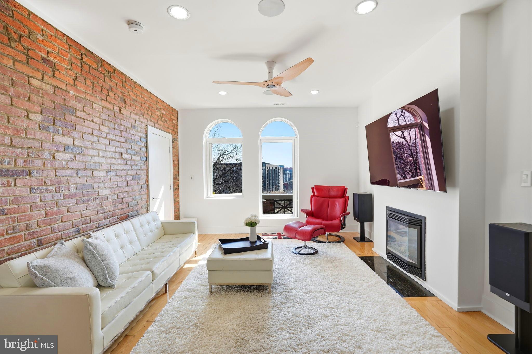 OLD CITY #2 - Residential