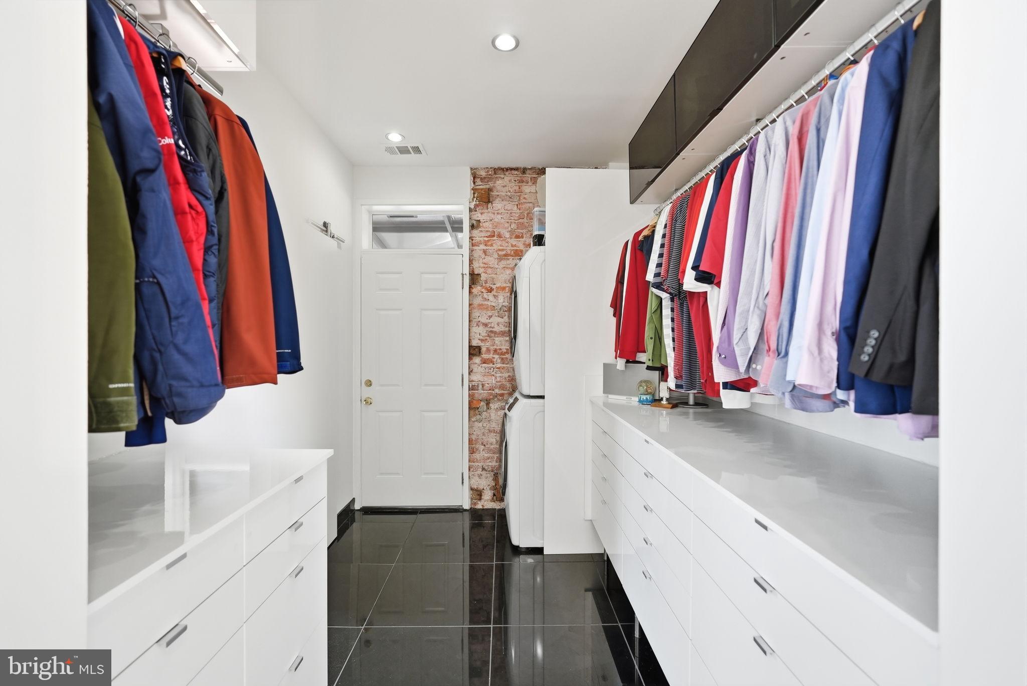 OLD CITY #2 - Residential