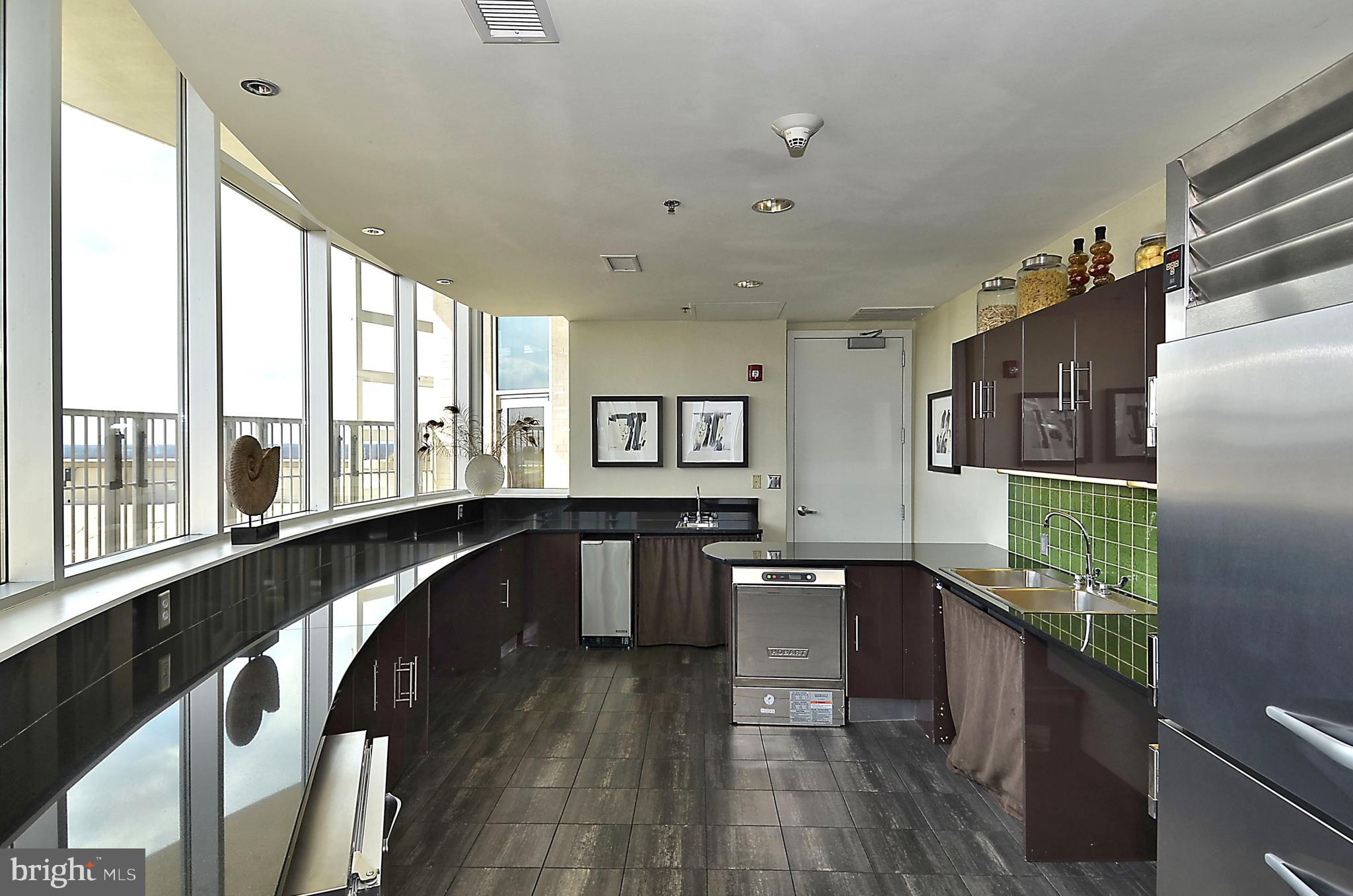 MIDTOWN BETHESDA NORTH - Residential