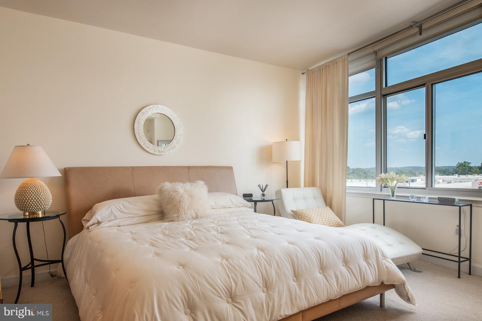 MIDTOWN BETHESDA NORTH - Residential