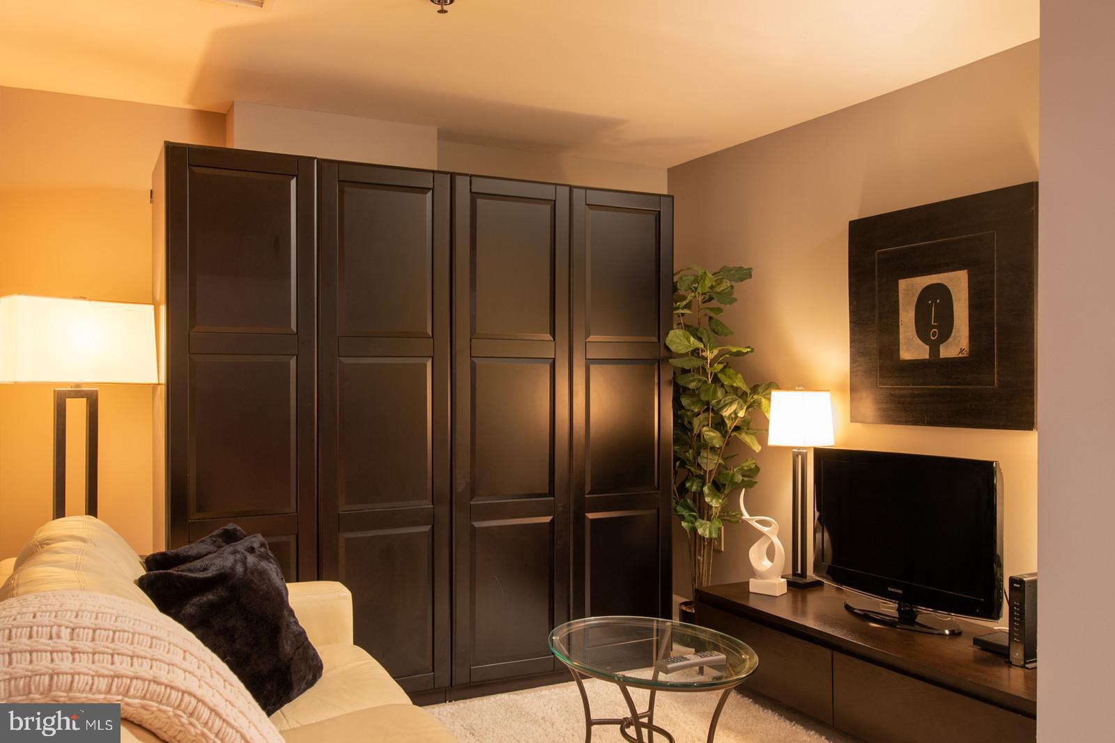 MIDTOWN BETHESDA NORTH - Residential