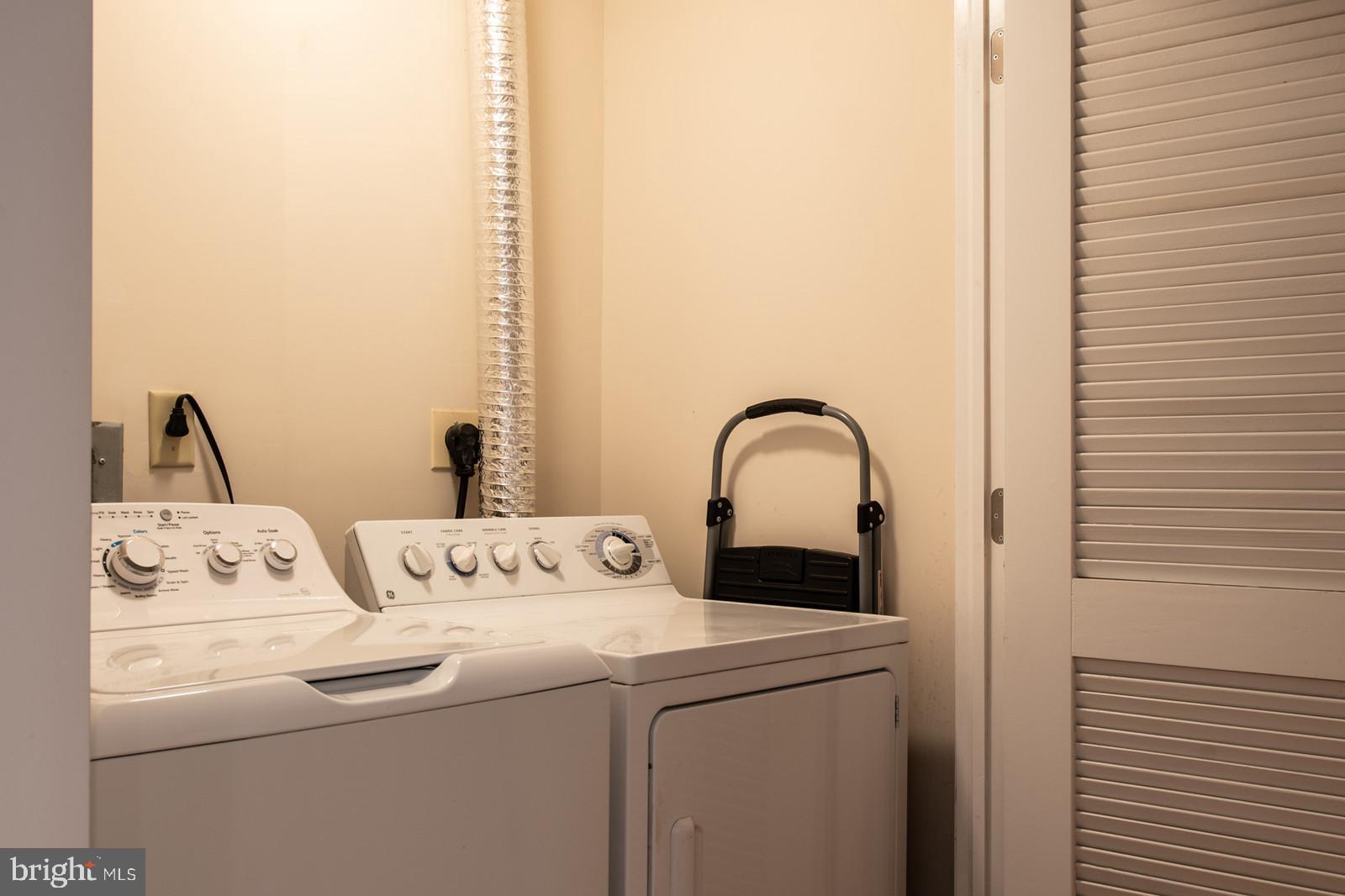 MIDTOWN BETHESDA NORTH - Residential