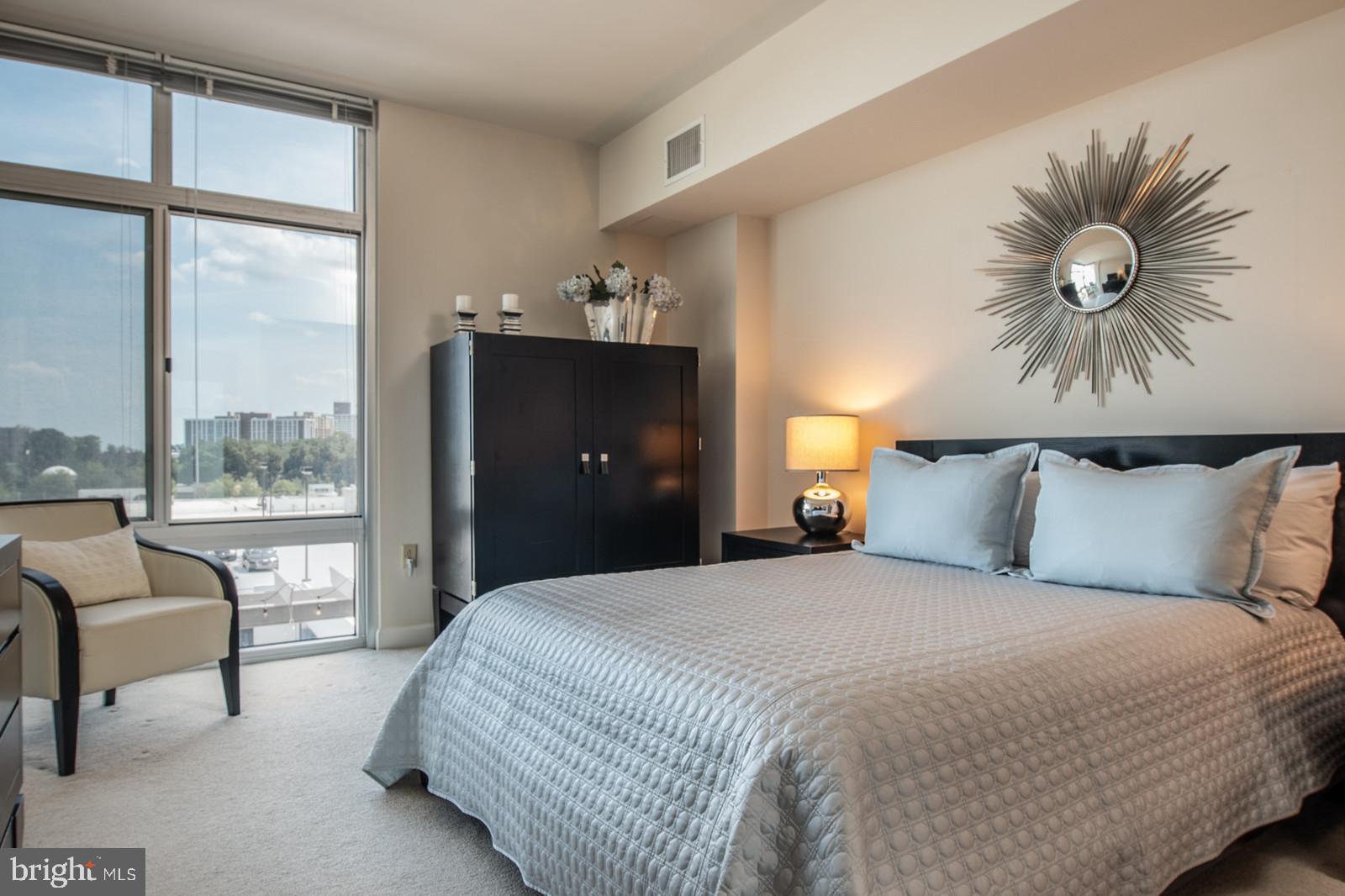 MIDTOWN BETHESDA NORTH - Residential