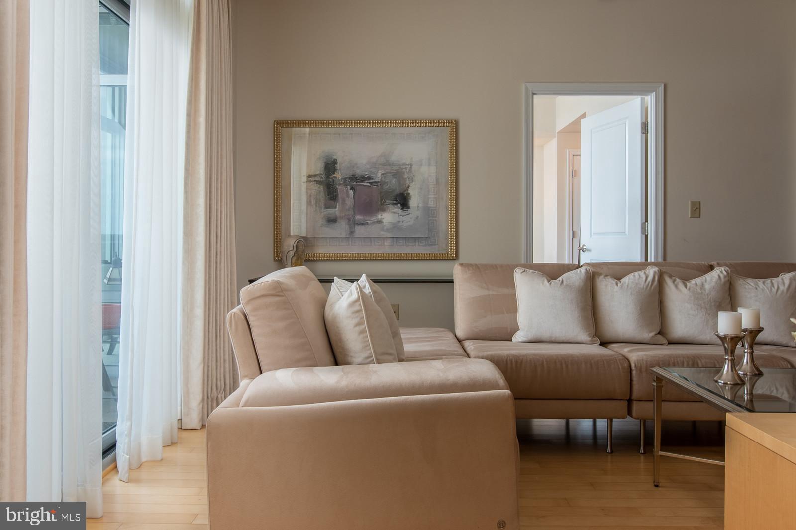 MIDTOWN BETHESDA NORTH - Residential