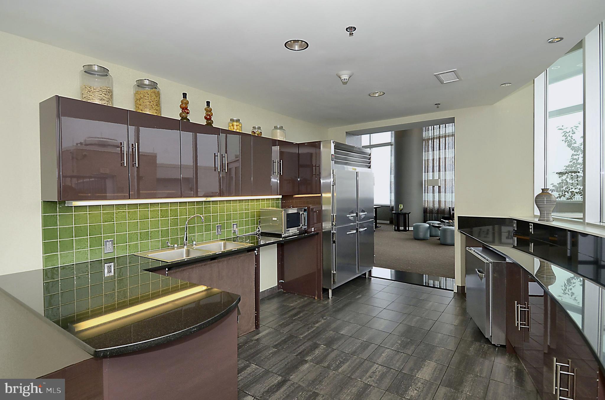 MIDTOWN BETHESDA NORTH - Residential