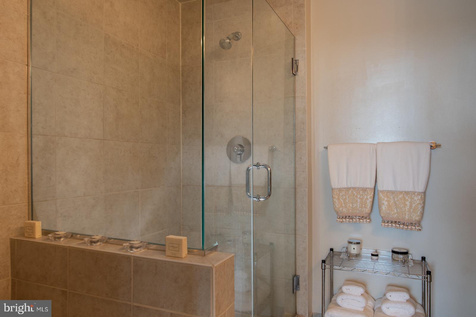 MIDTOWN BETHESDA NORTH - Residential