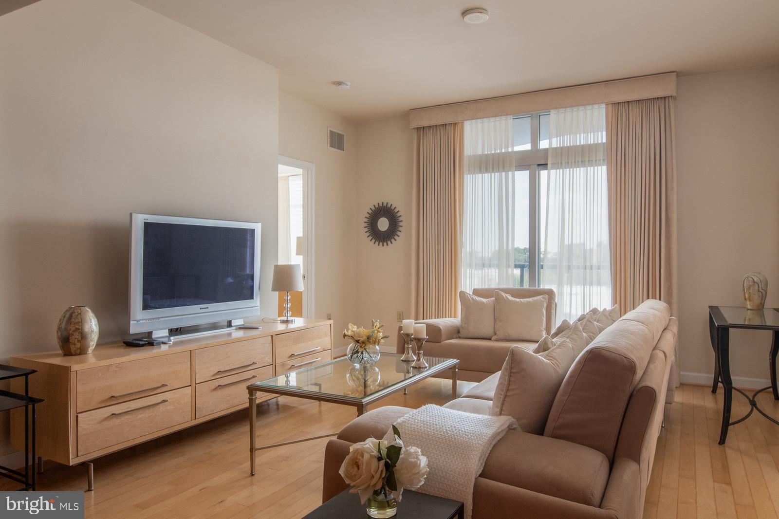 MIDTOWN BETHESDA NORTH - Residential