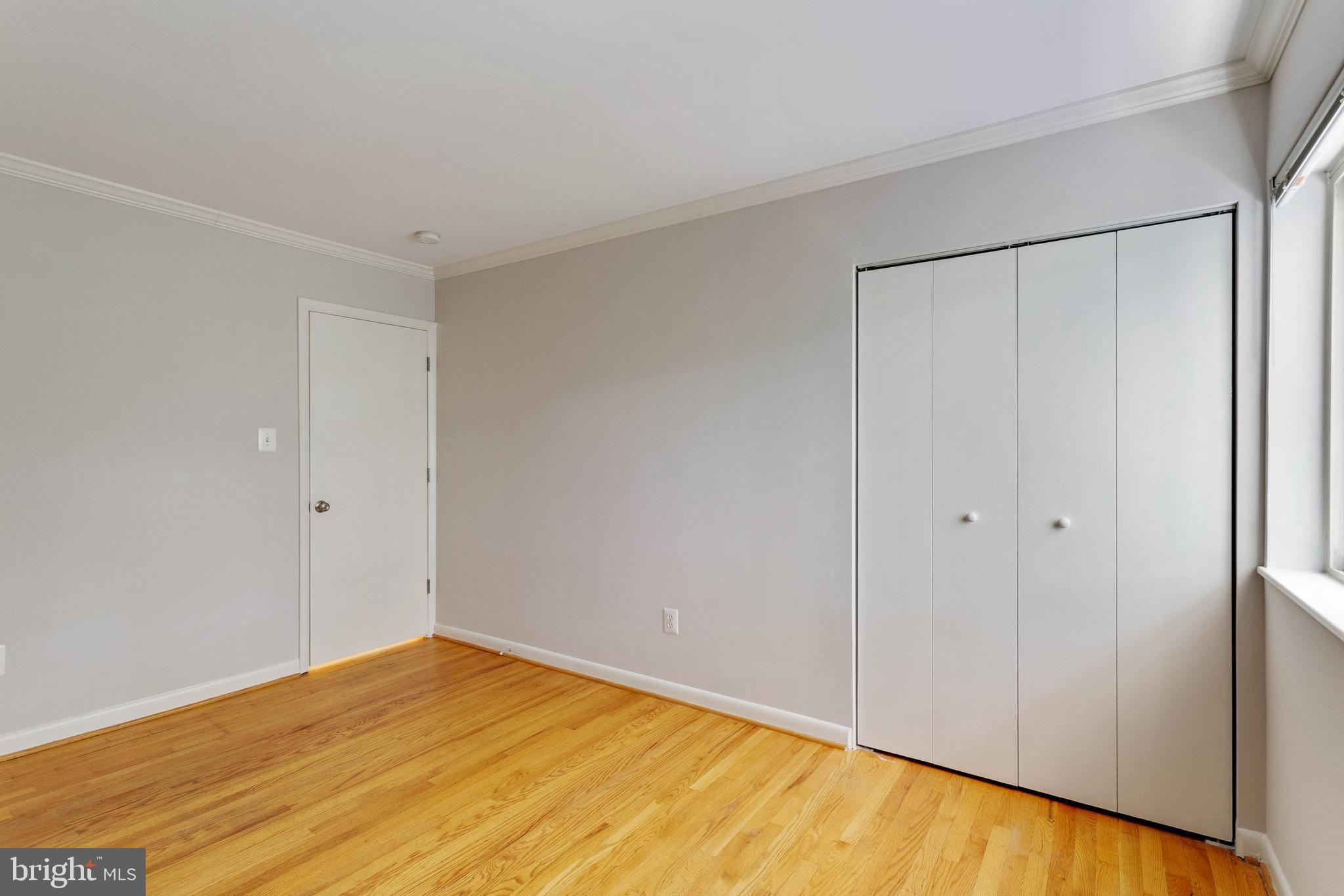 LONDON TERRACE - Residential Lease