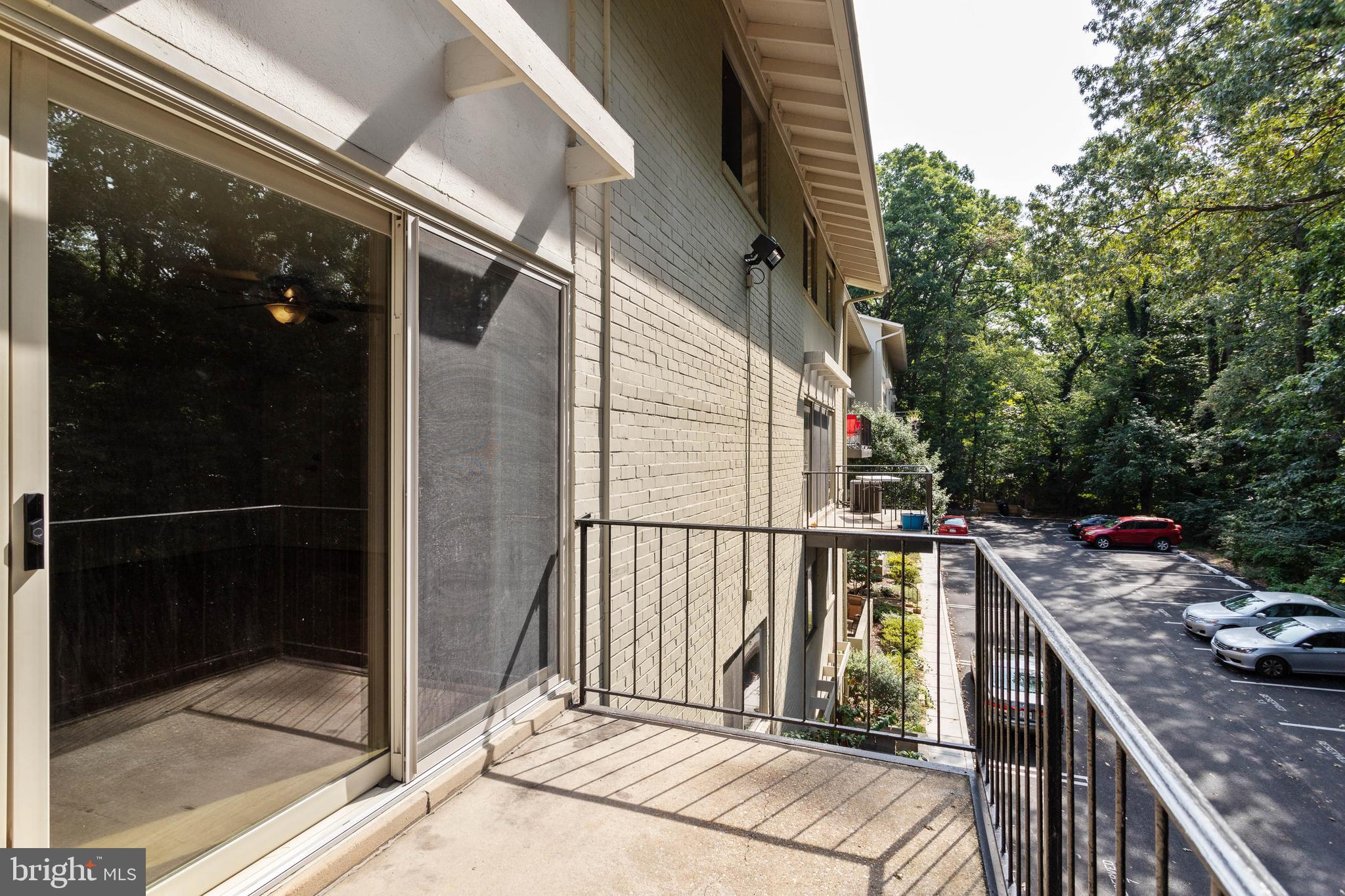 LONDON TERRACE - Residential Lease